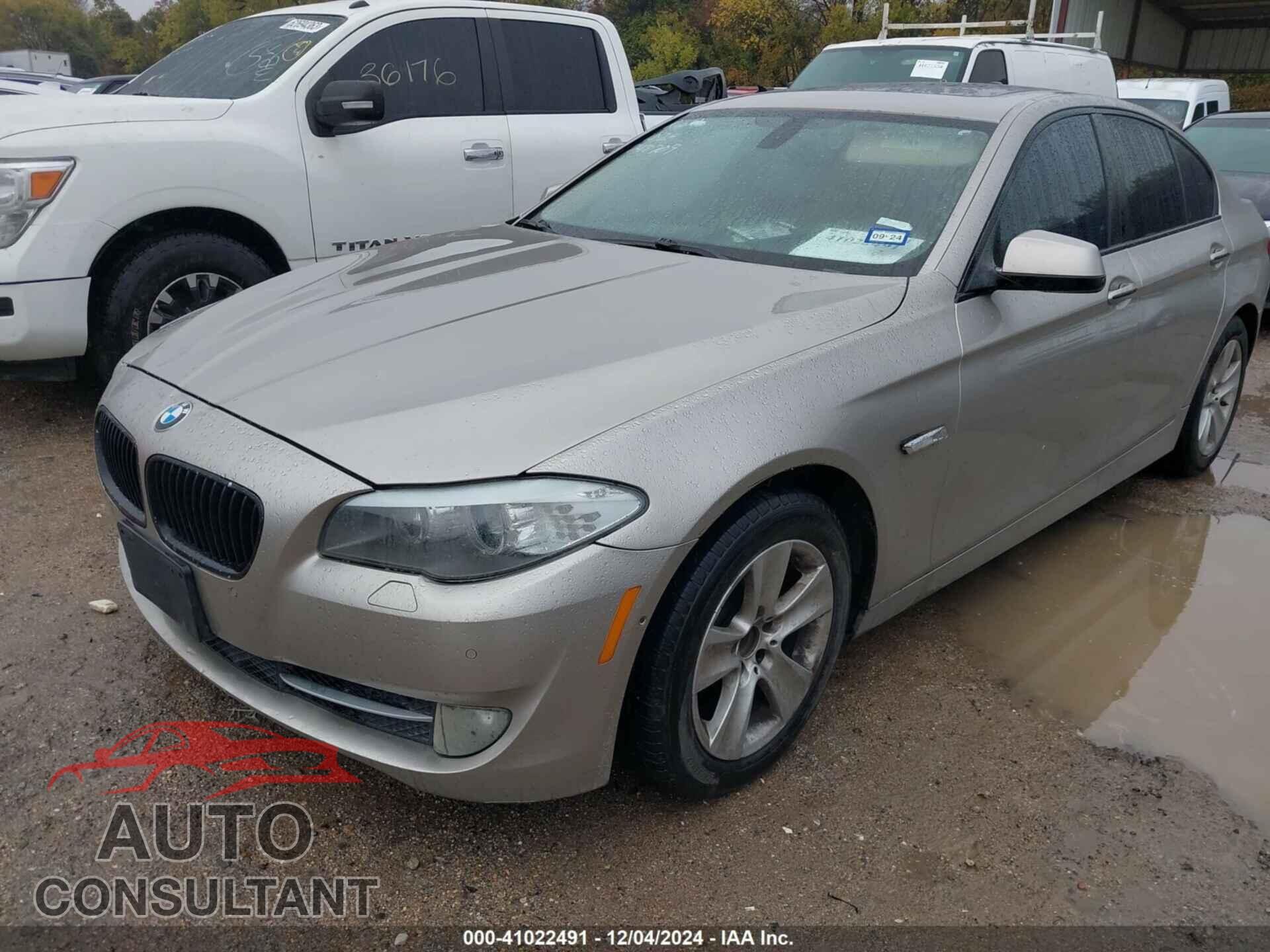 BMW 528I 2011 - WBAFR1C54BC747709