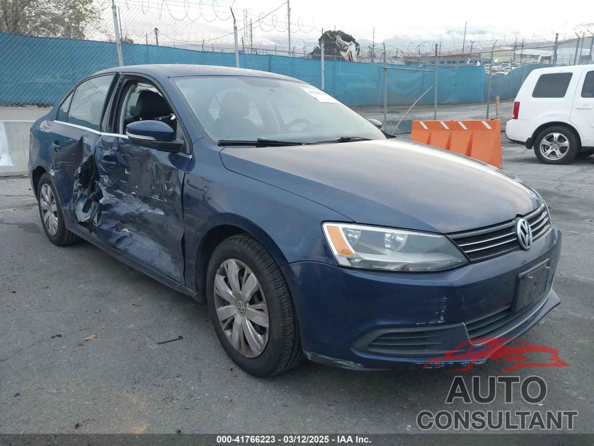 VOLKSWAGEN JETTA 2013 - 3VWDP7AJ2DM396137