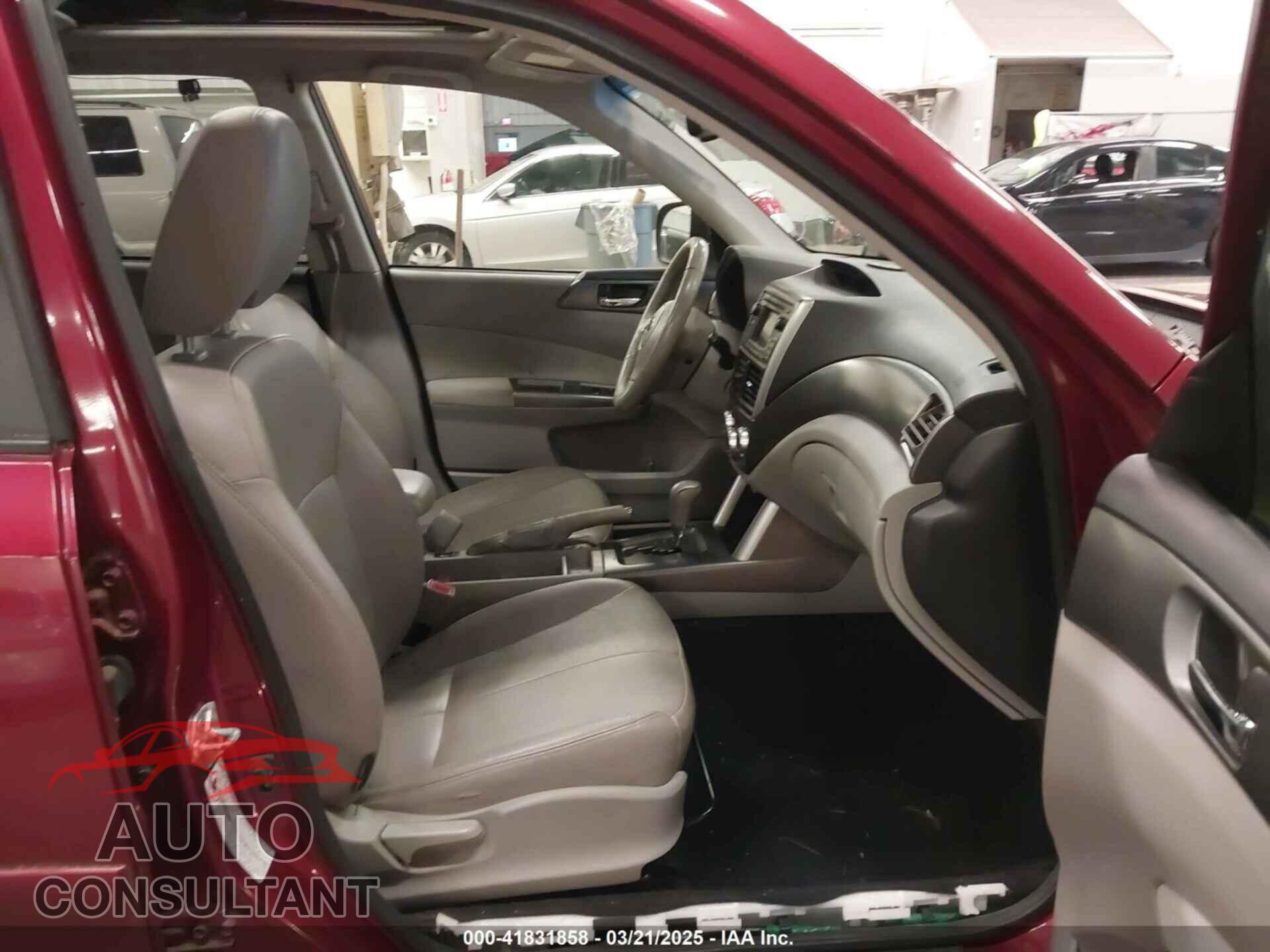 SUBARU FORESTER 2011 - JF2SHAEC7BH770065