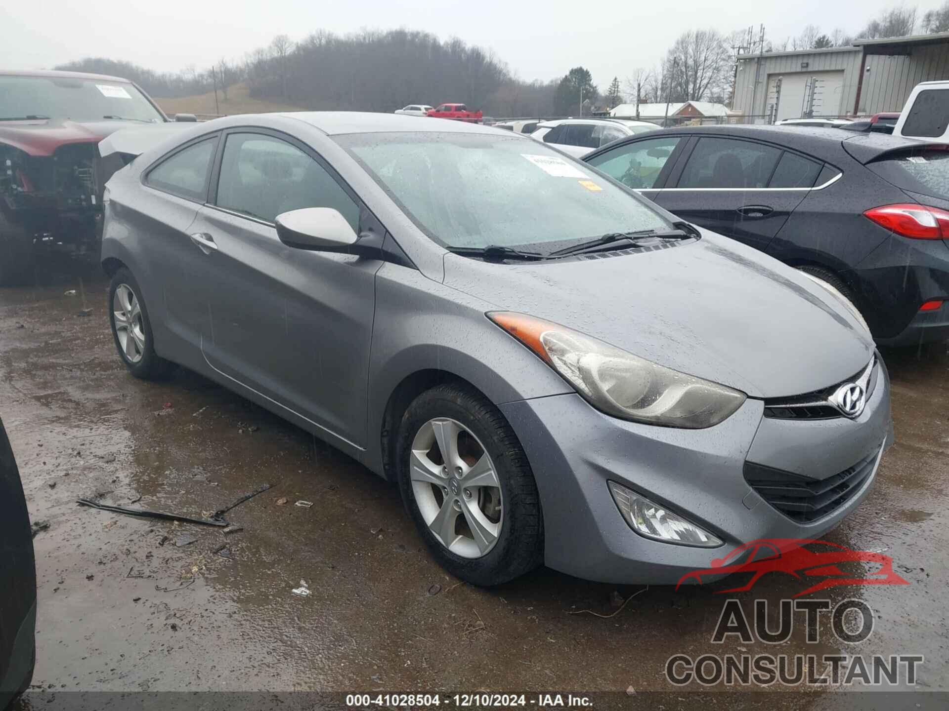 HYUNDAI ELANTRA 2013 - KMHDH6AE9DU005277