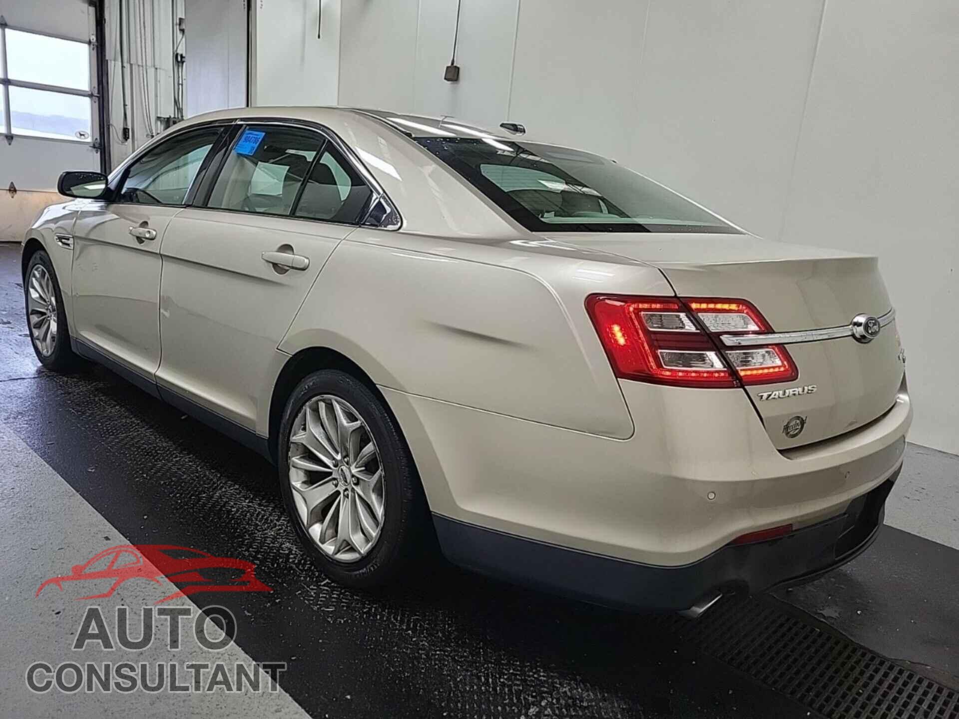 FORD TAURUS 2017 - 1FAHP2J84HG117605