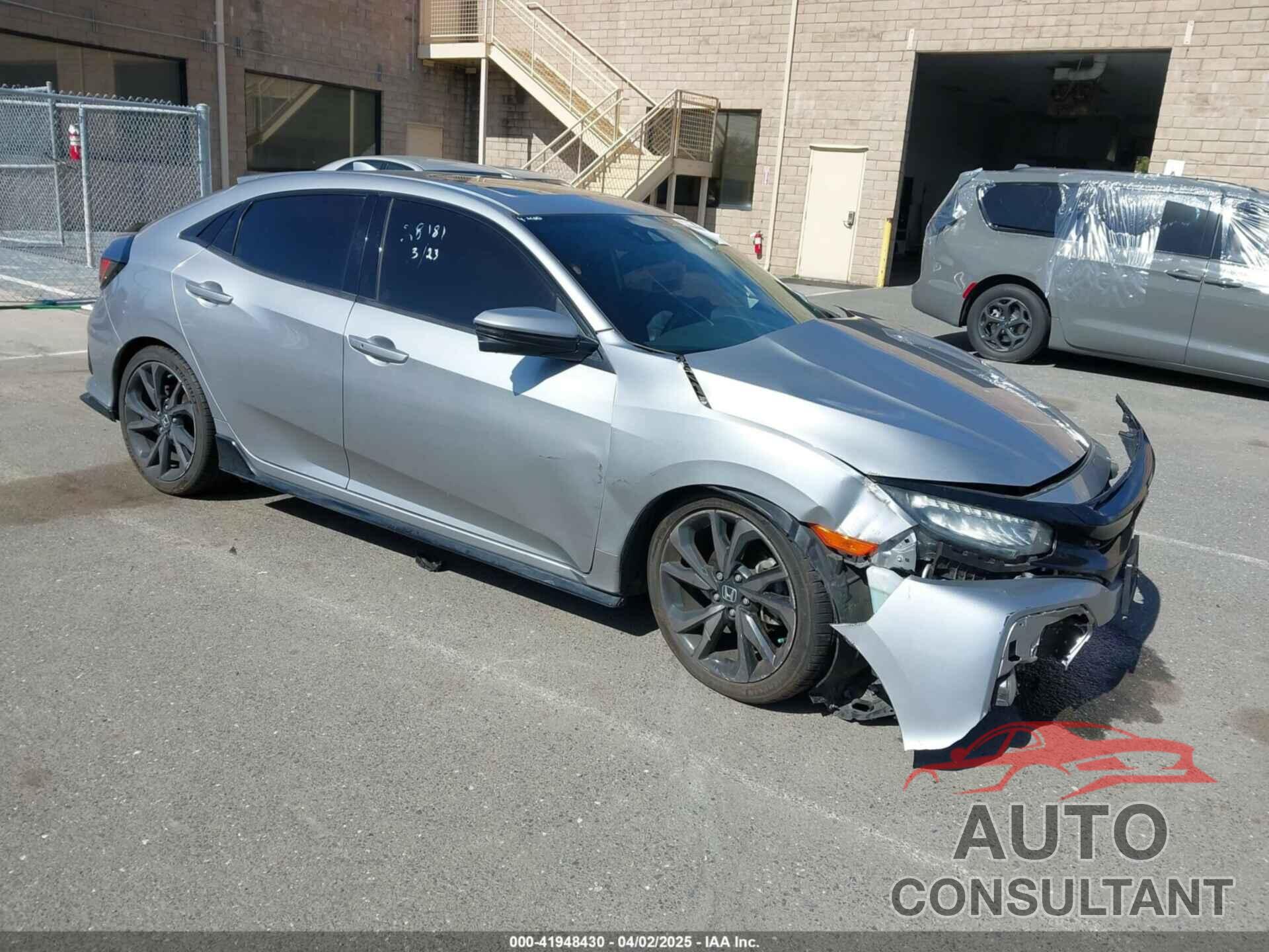 HONDA CIVIC 2019 - SHHFK7H92KU401990