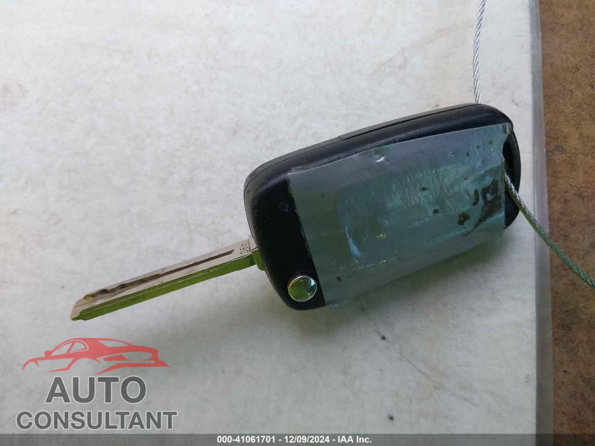 KIA RIO5 2012 - KNADN5A3XC6082102