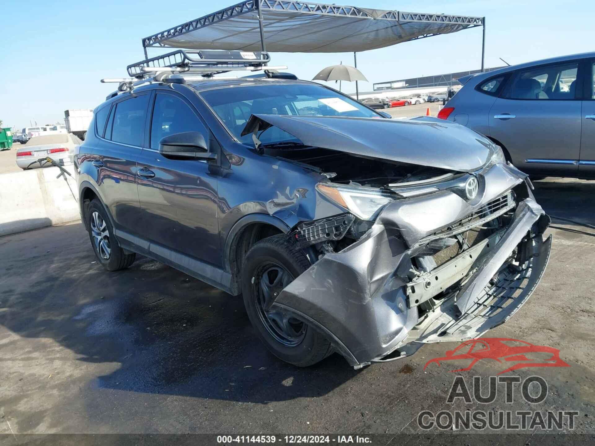 TOYOTA RAV4 2018 - 2T3ZFREV5JW425614