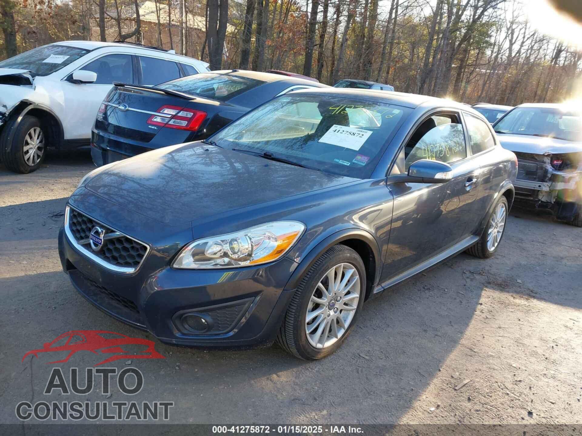 VOLVO C30 2011 - YV1672MK3B2236656