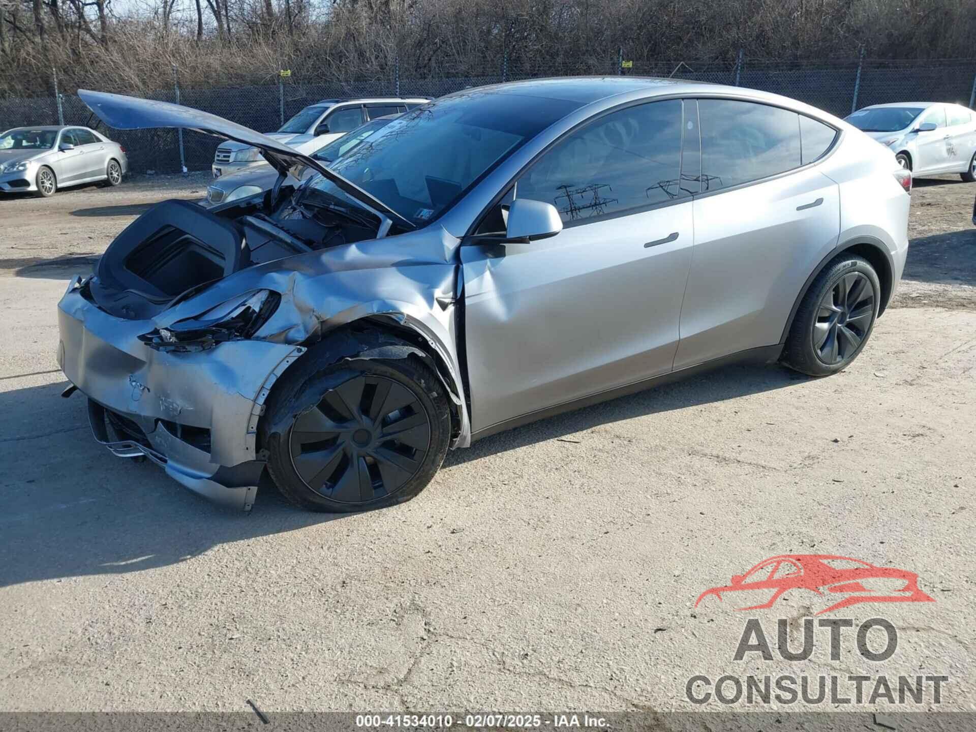 TESLA MODEL Y 2024 - 7SAYGDEE2RA311261