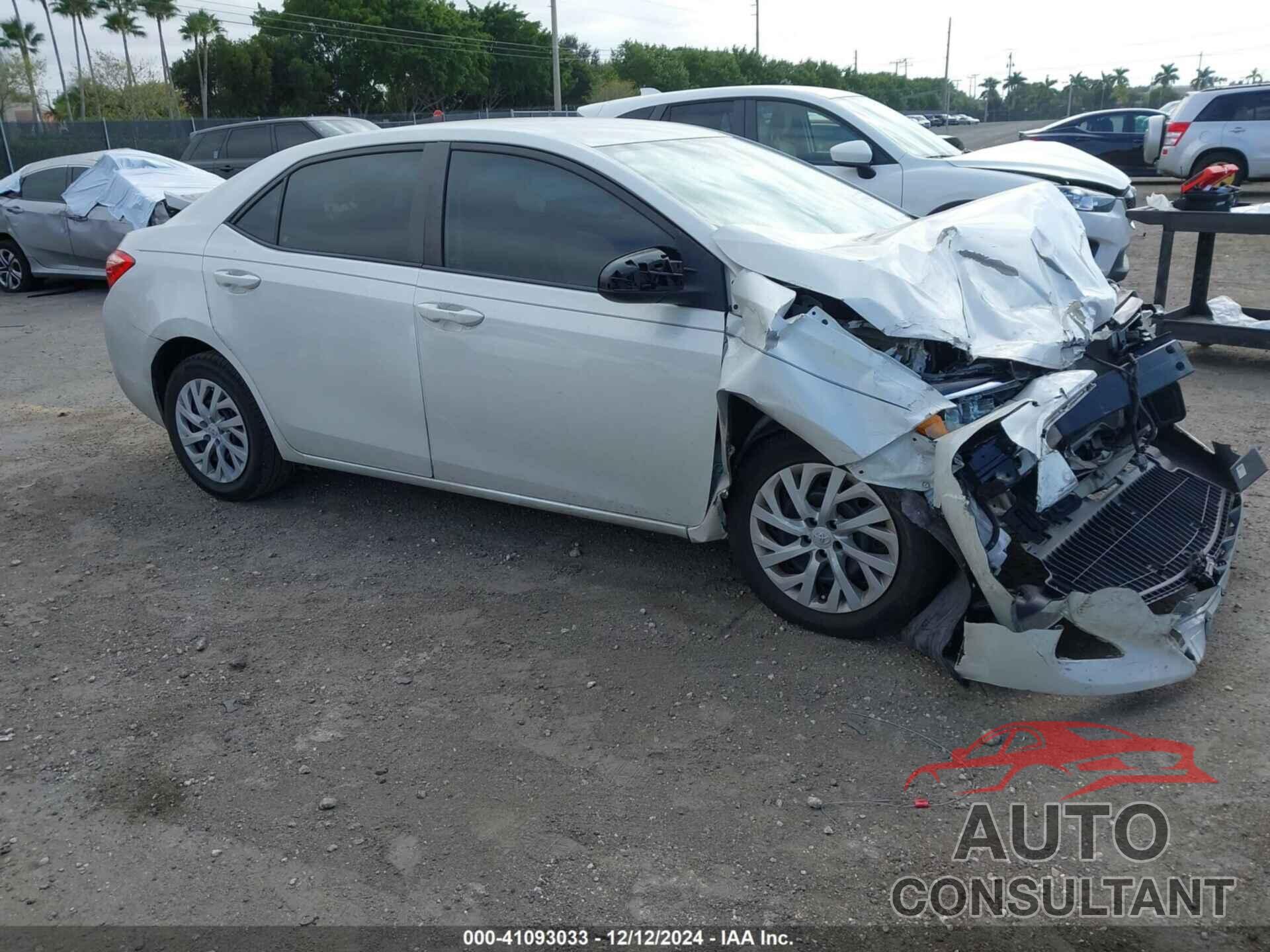 TOYOTA COROLLA 2018 - 5YFBURHE3JP805788