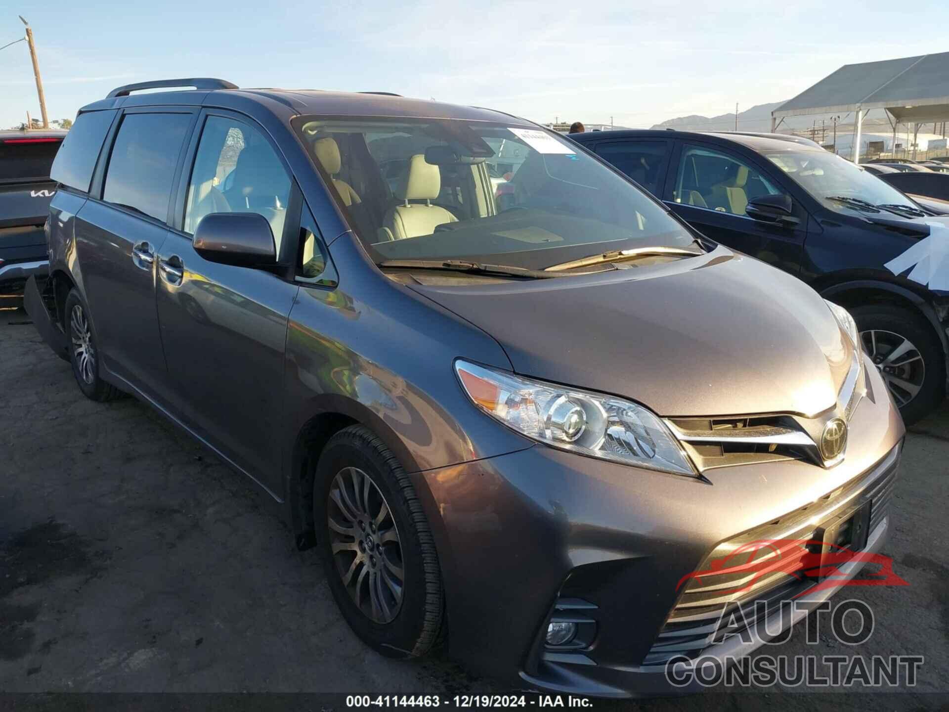 TOYOTA SIENNA 2020 - 5TDYZ3DC5LS044530