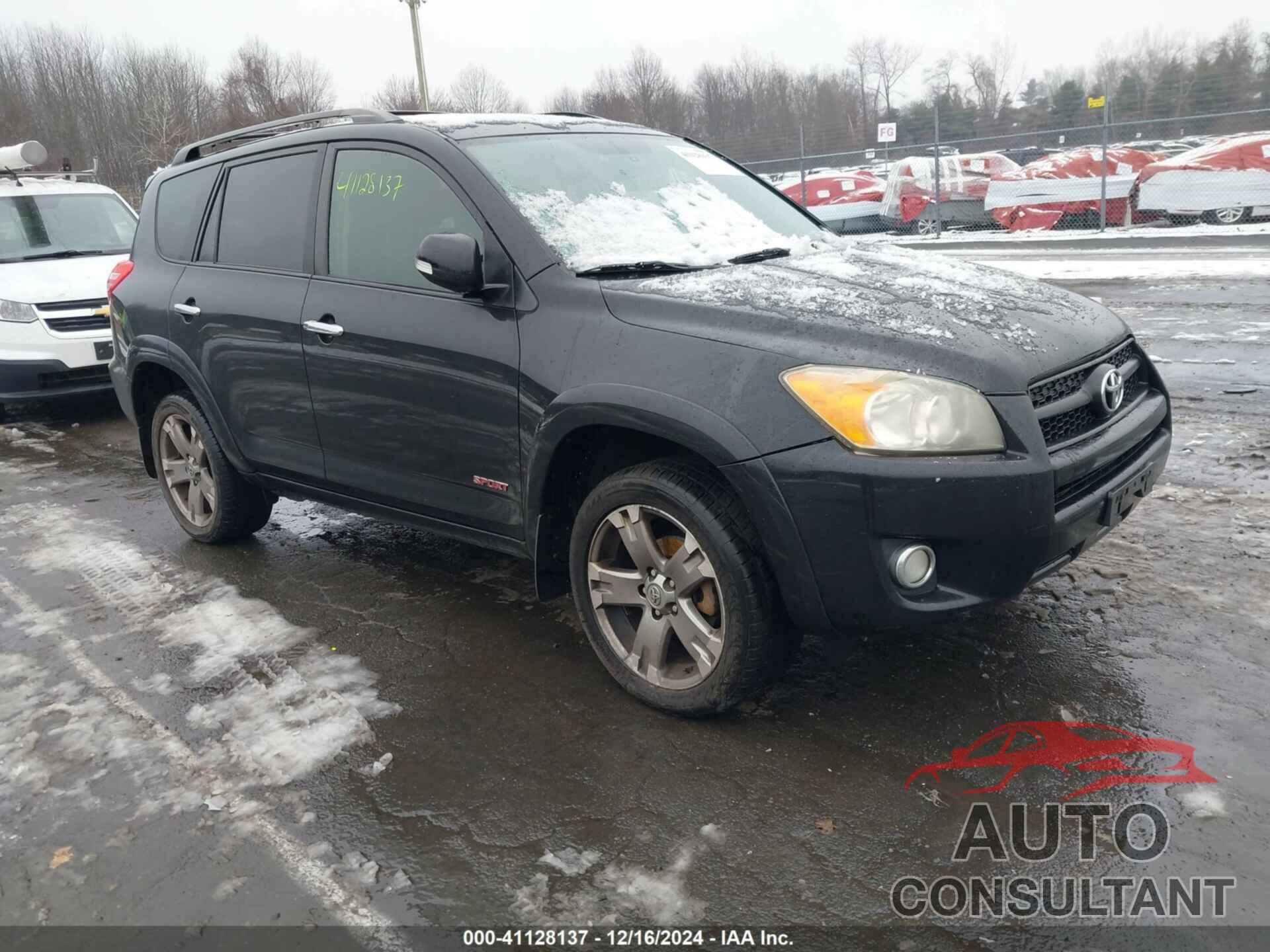 TOYOTA RAV4 2011 - JTMRF4DV4B5037884