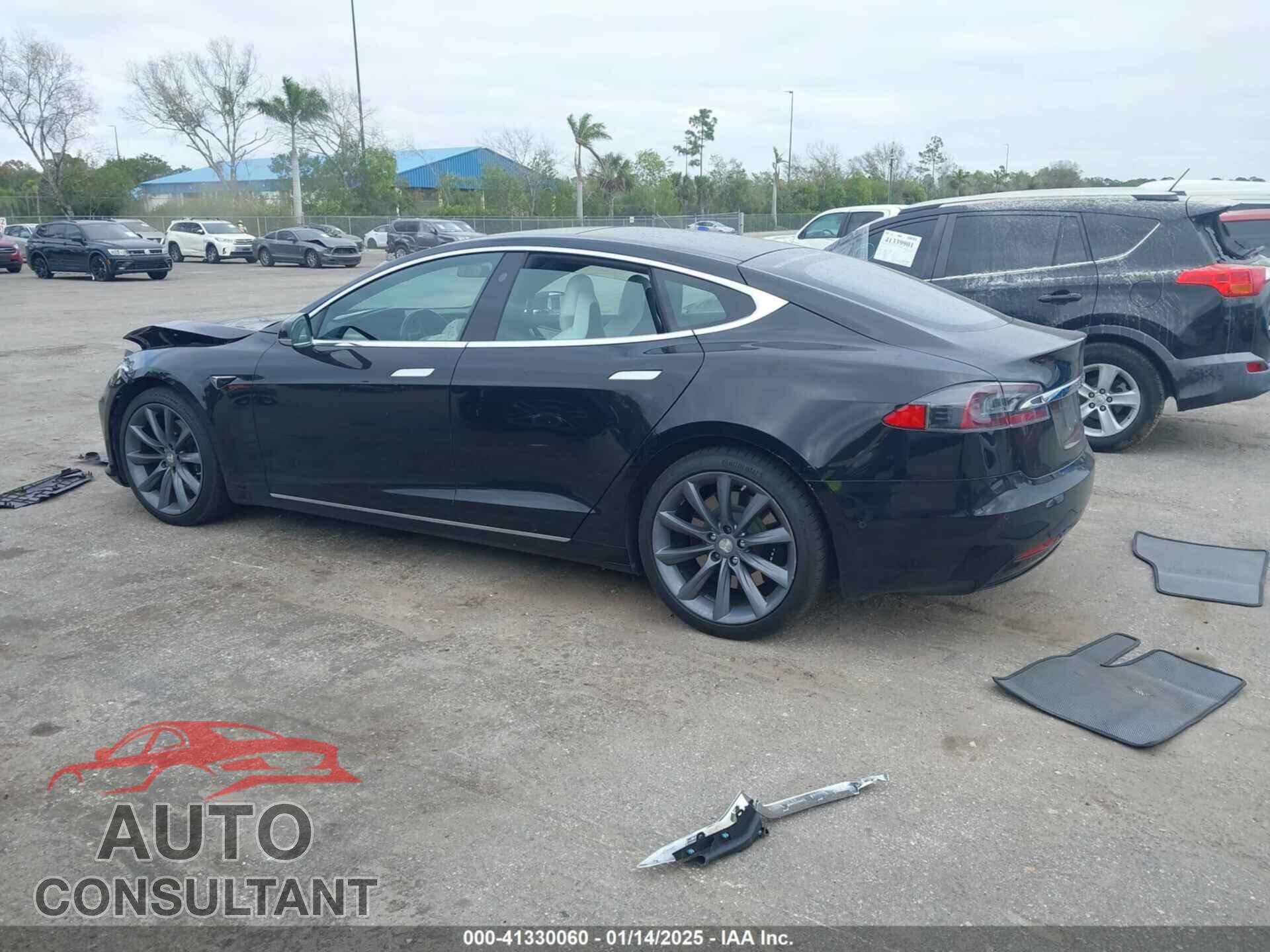 TESLA MODEL S 2018 - 5YJSA1E21JF260769