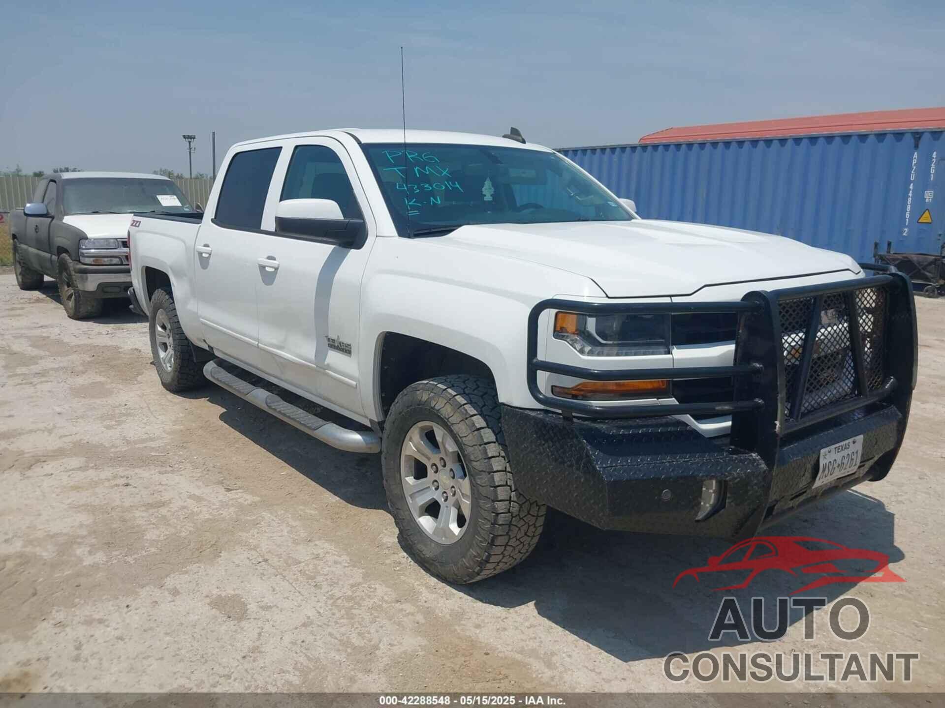 CHEVROLET SILVERADO 1500 2018 - 3GCUKREC4JG433014