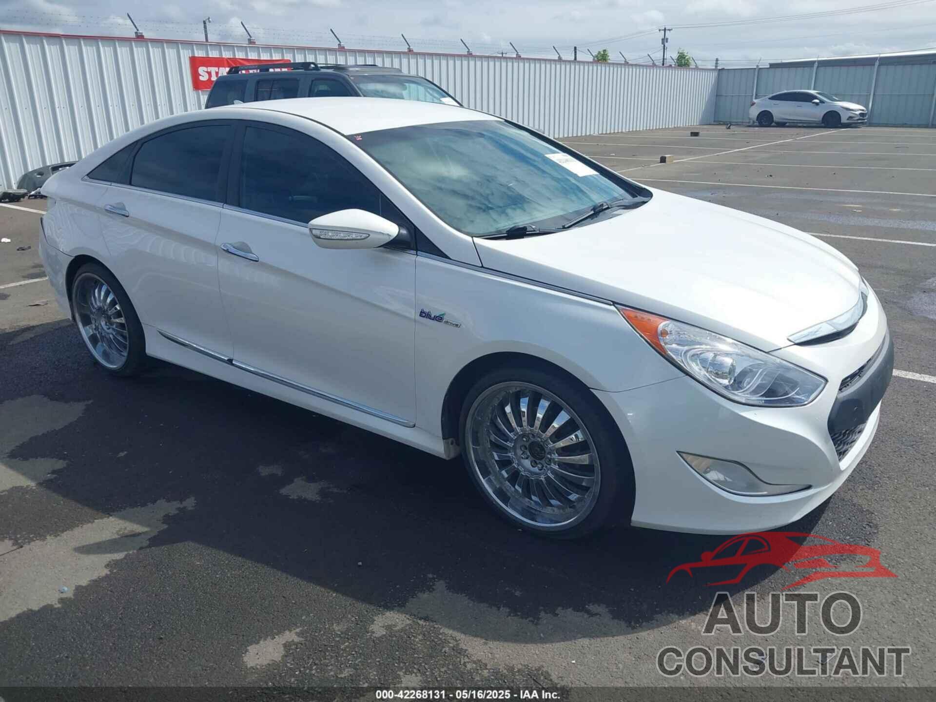 HYUNDAI SONATA HYBRID 2013 - KMHEC4A4XDA094308