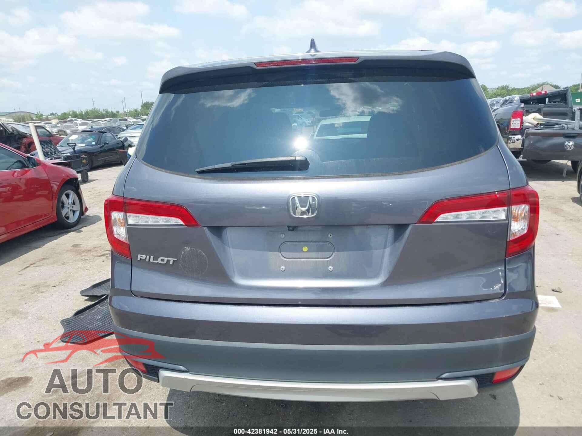 HONDA PILOT 2021 - 5FNYF5H32MB033280