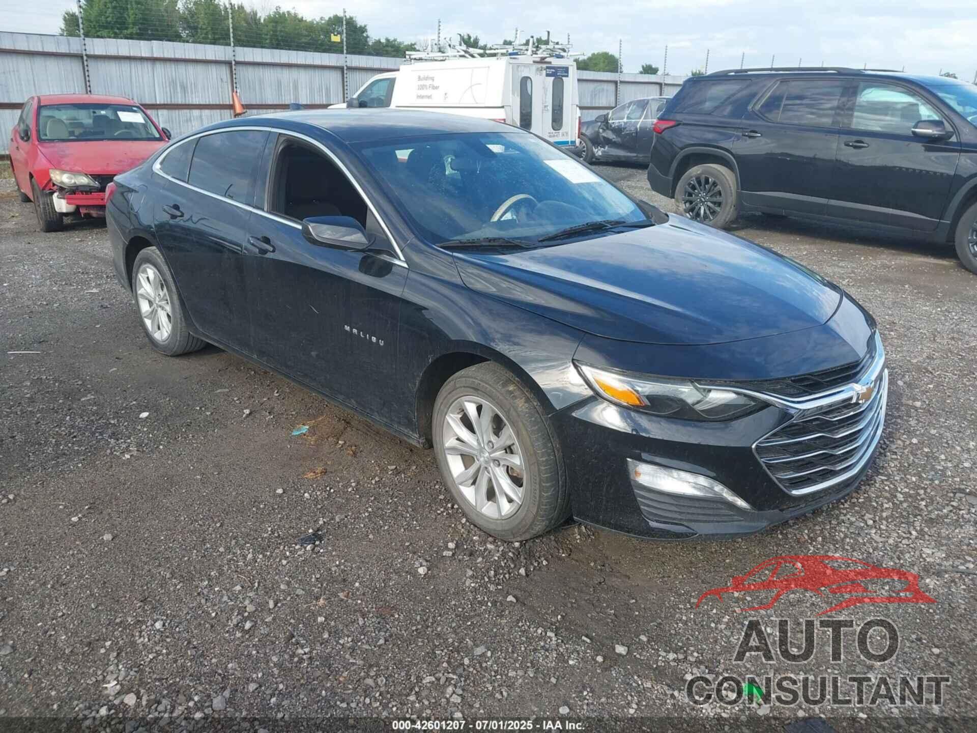 CHEVROLET MALIBU 2020 - 1G1ZD5ST3LF046755