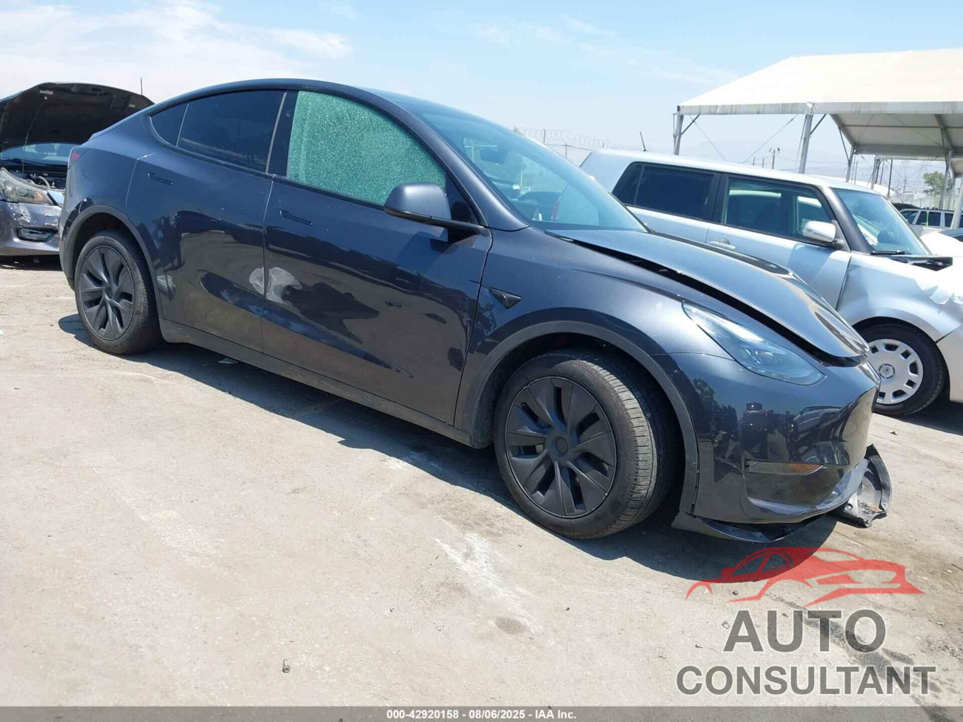 TESLA MODEL Y 2025 - 7SAYGDED1SF269228