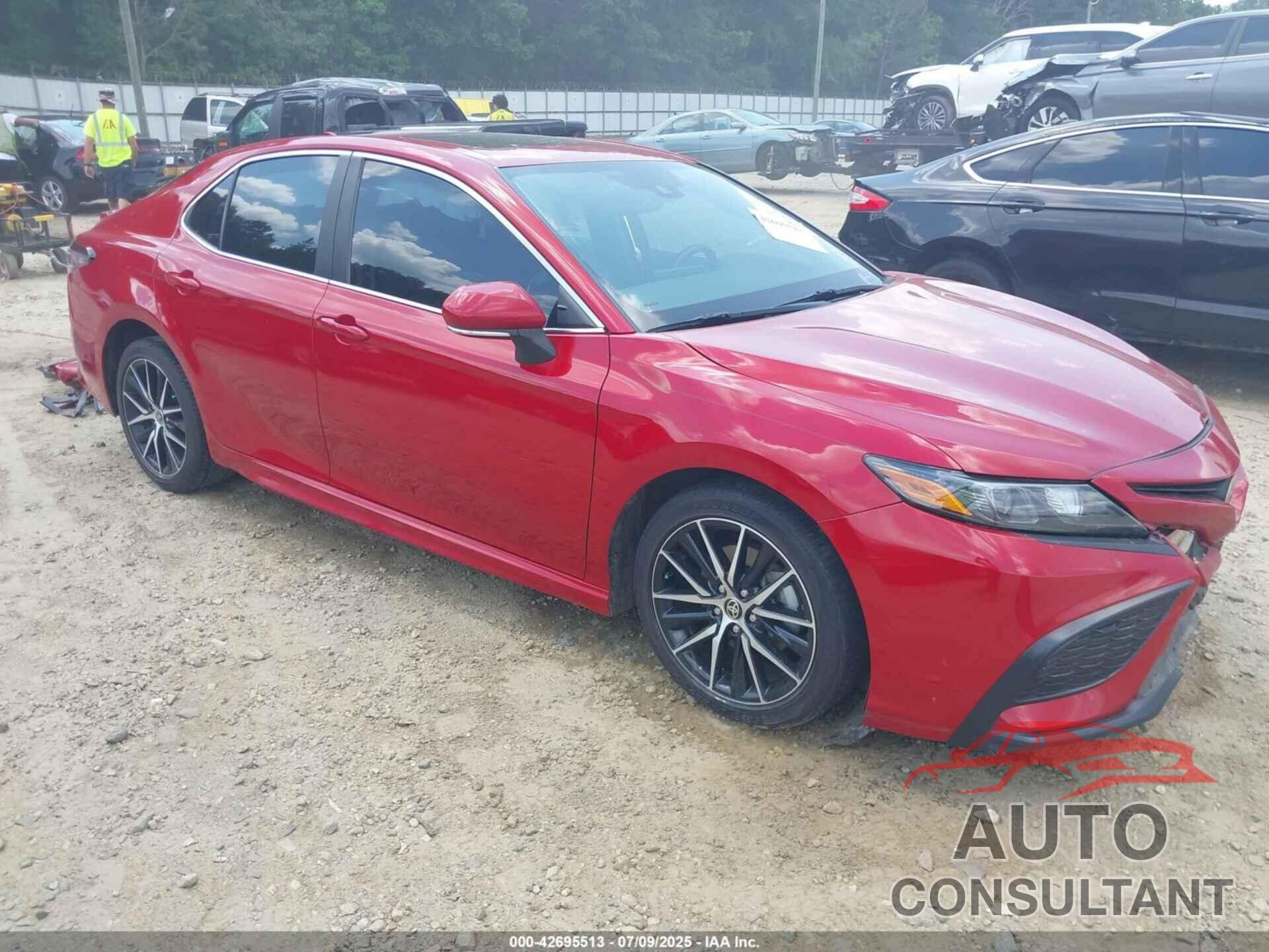 TOYOTA CAMRY 2021 - 4T1T11AK2MU406646