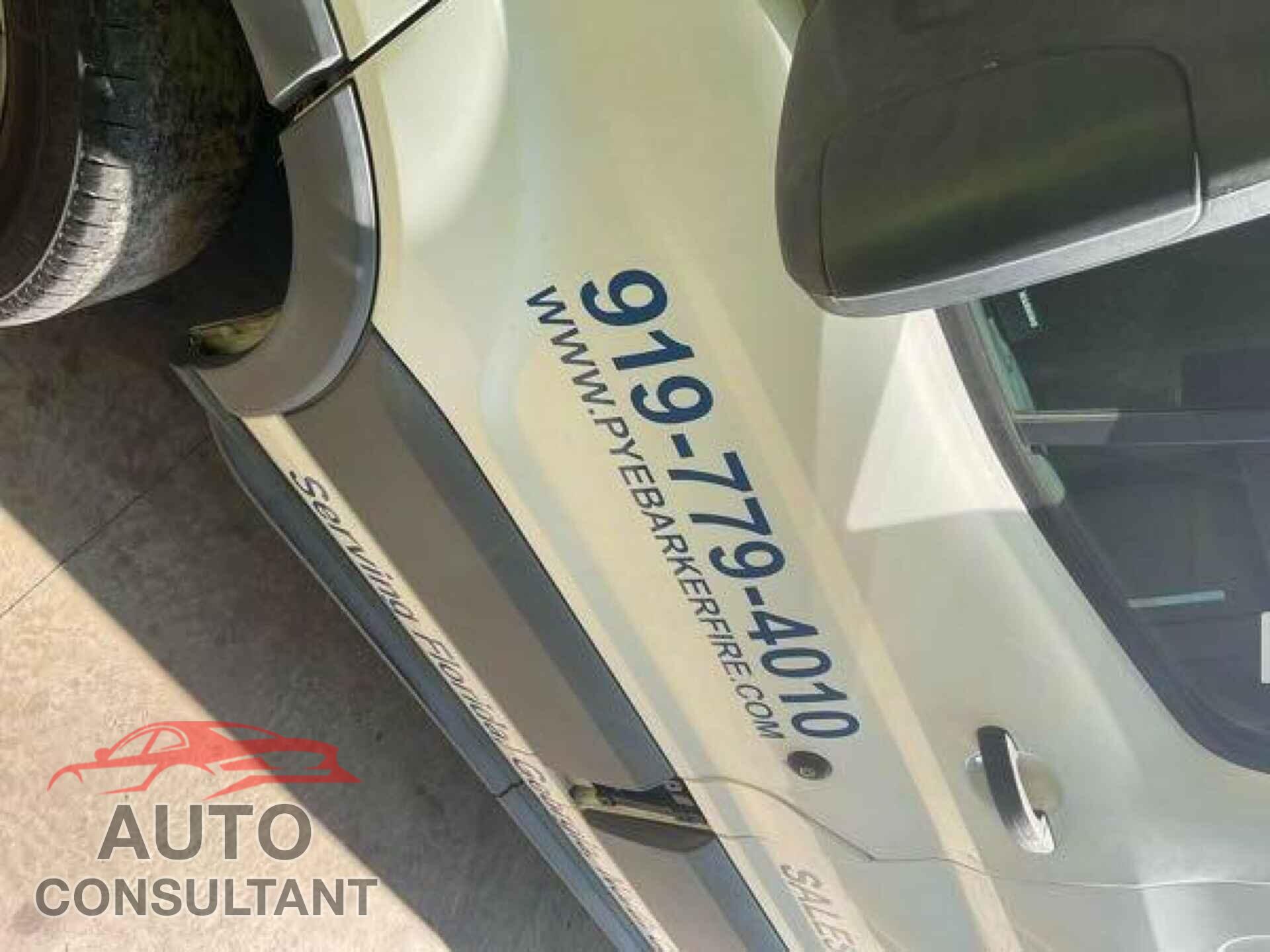 FORD TRANSIT 2017 - 1FTYR2YM5HKA09742