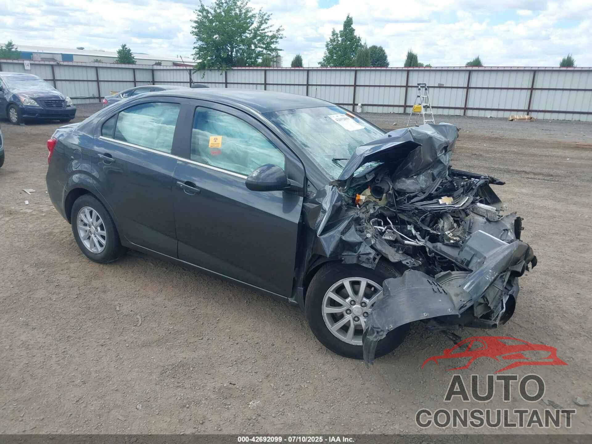 CHEVROLET SONIC 2017 - 1G1JD5SB4H4151022