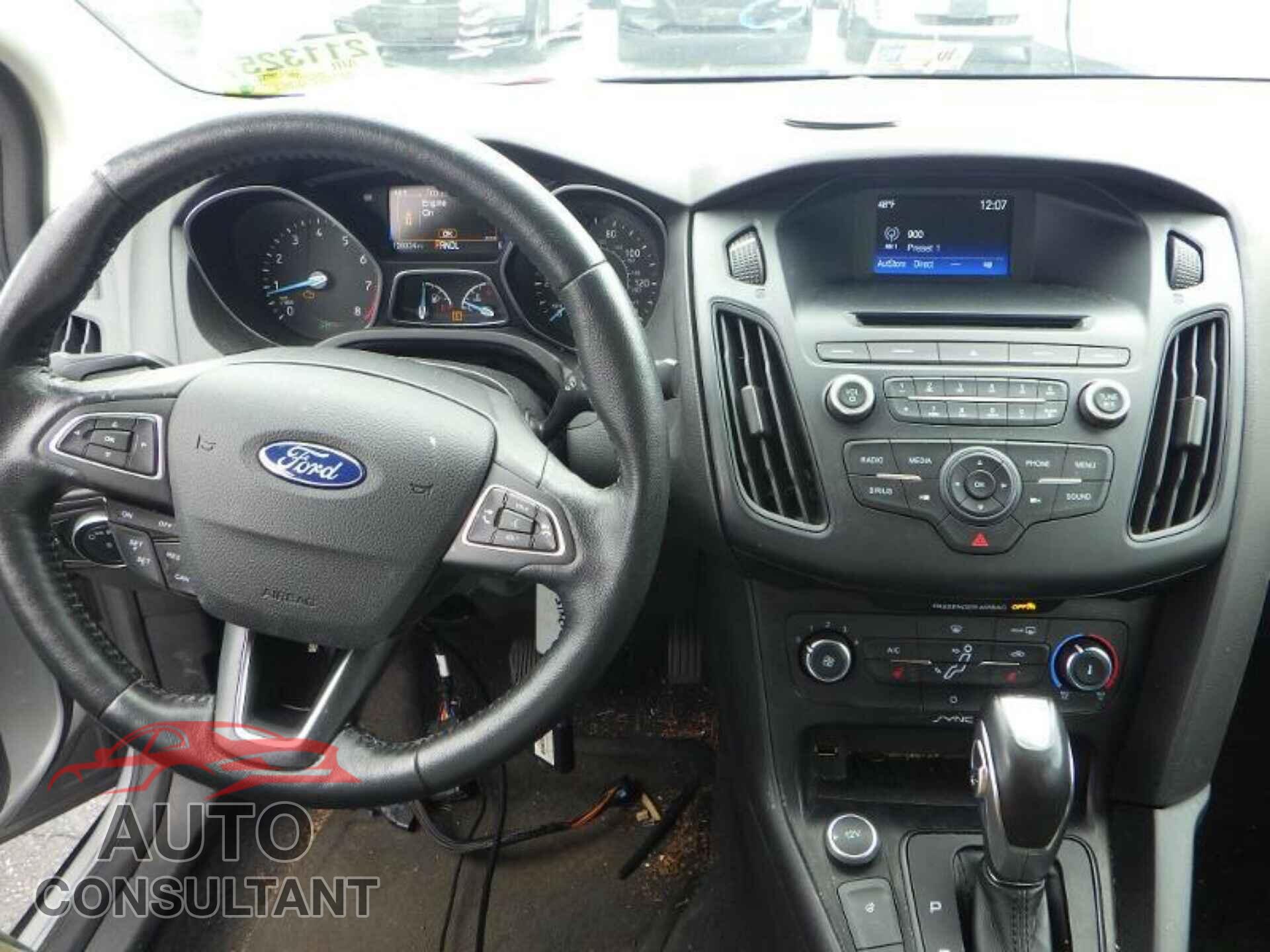 FORD FOCUS 2016 - 1FADP3F22GL207558