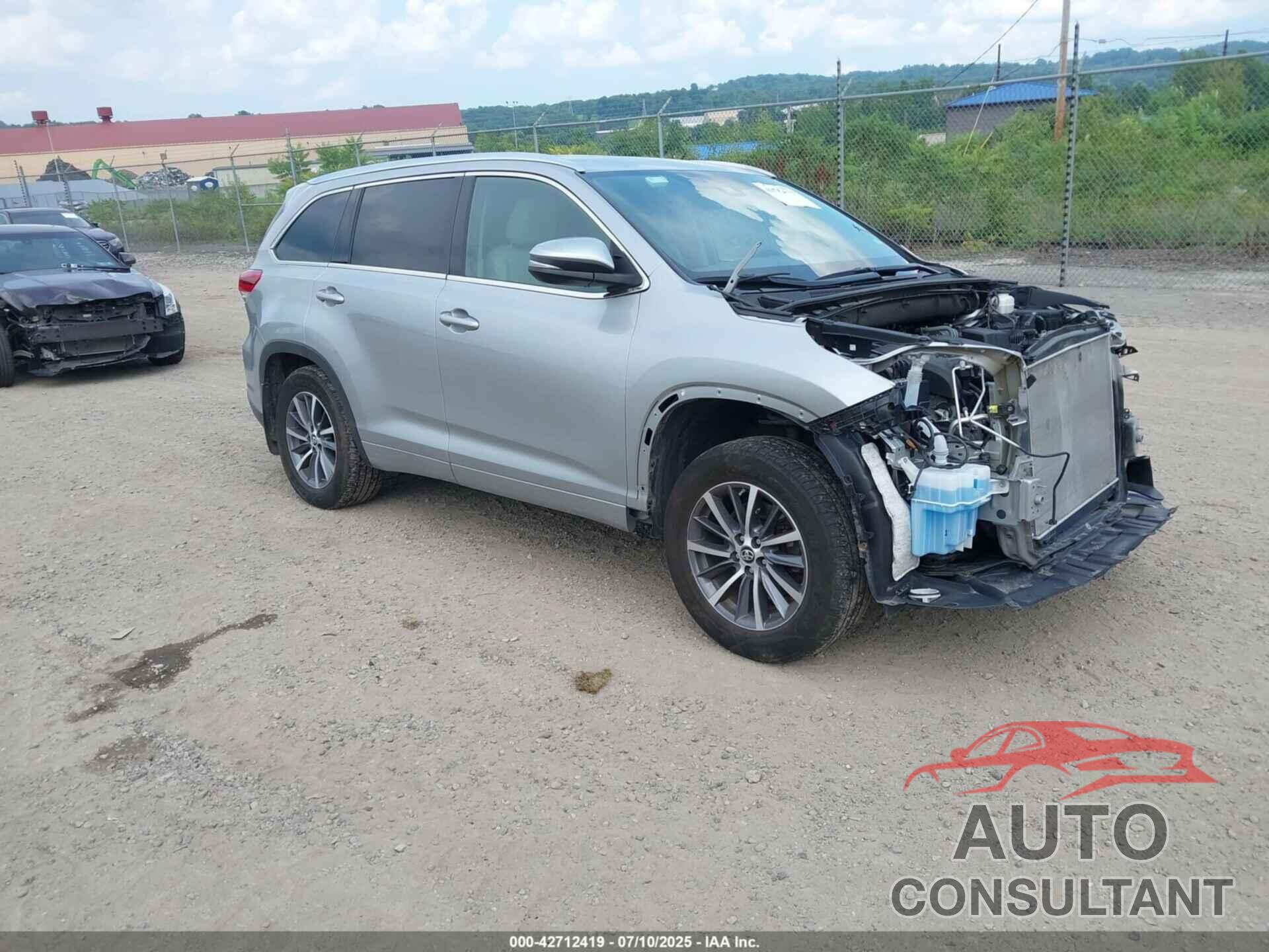 TOYOTA HIGHLANDER 2017 - 5TDJZRFH9HS436785
