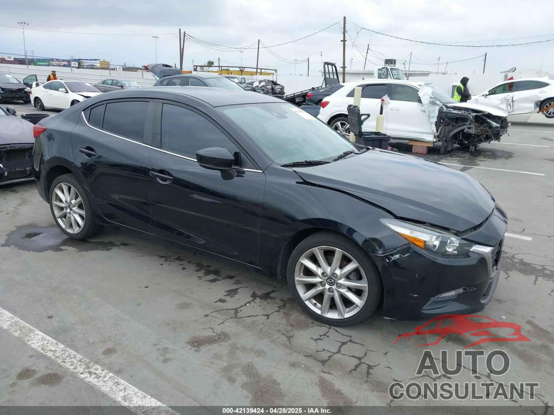 MAZDA MAZDA3 2017 - JM1BN1V79H1110072