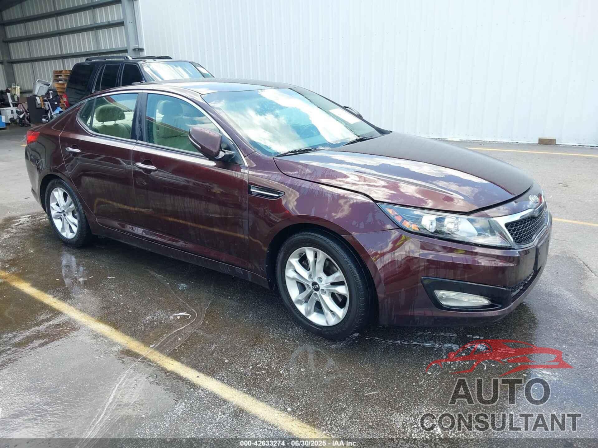 KIA OPTIMA 2011 - KNAGN4A75B5055226