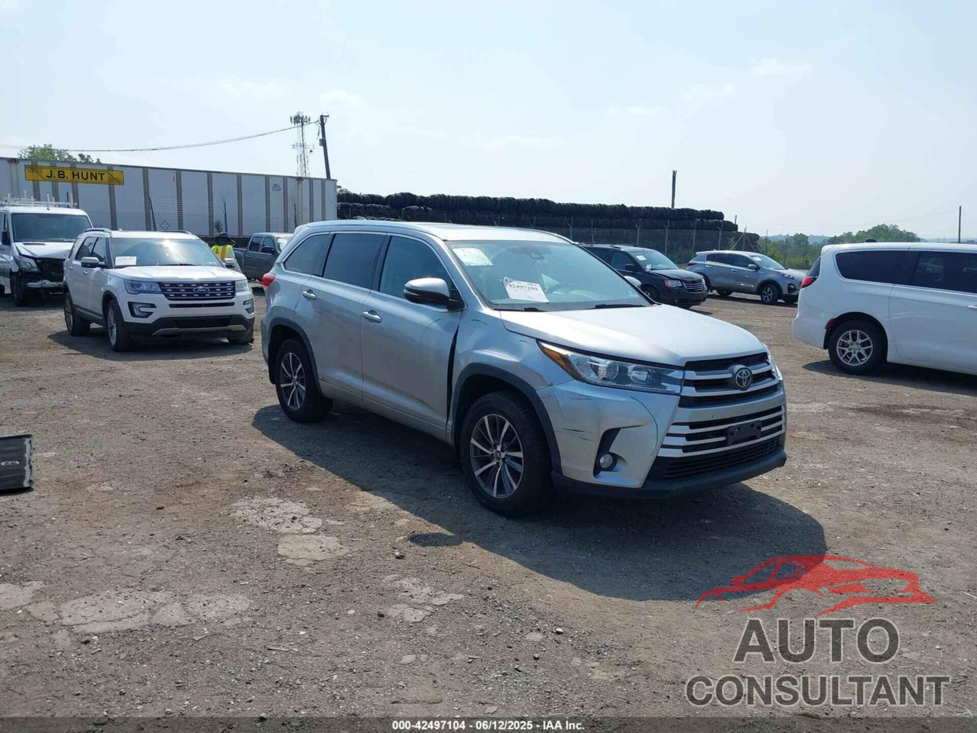 TOYOTA HIGHLANDER 2018 - 5TDJZRFHXJS822640