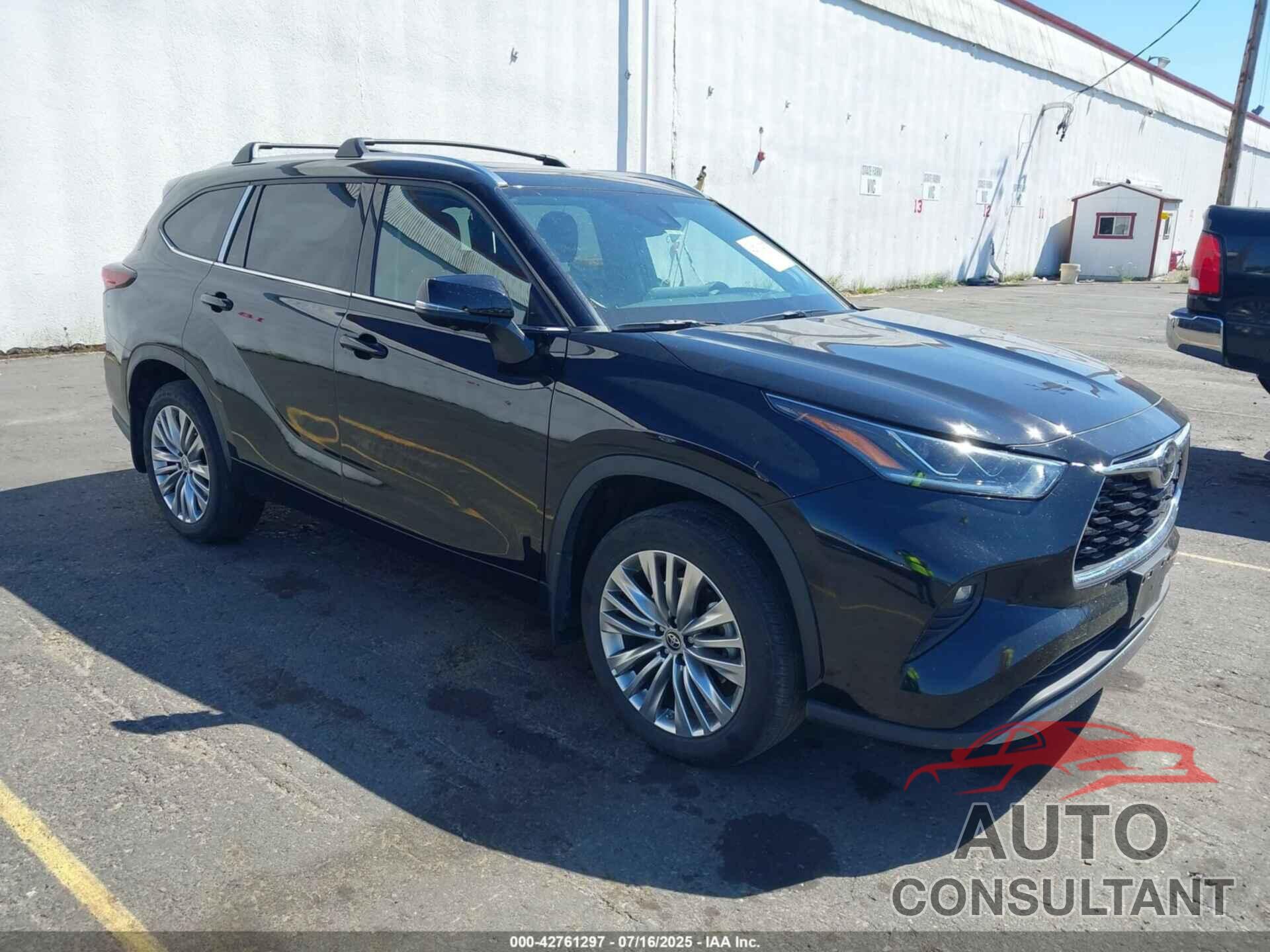 TOYOTA HIGHLANDER 2024 - 5TDKDRBH5RS529829