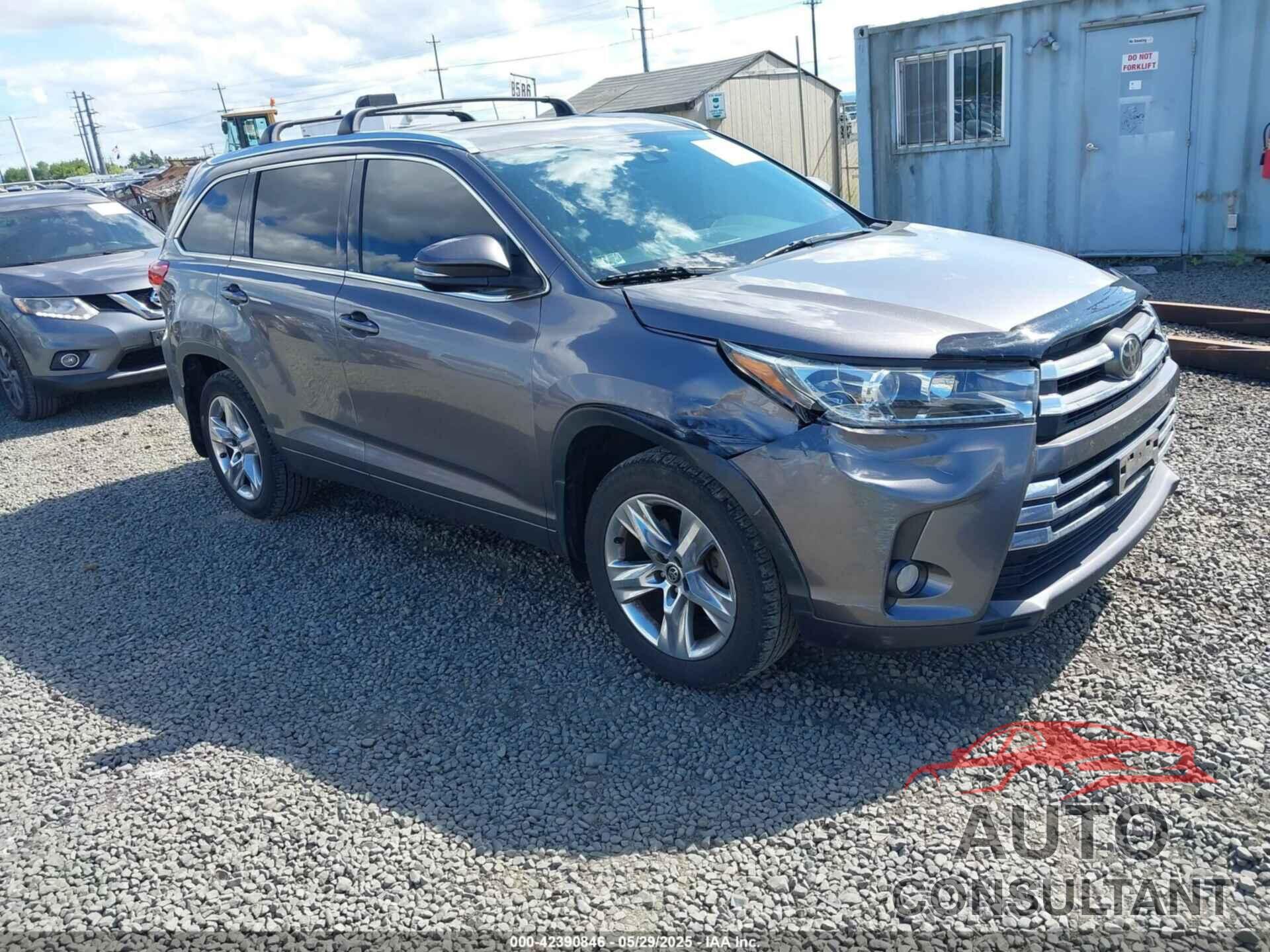 TOYOTA HIGHLANDER 2018 - 5TDDZRFH3JS829698