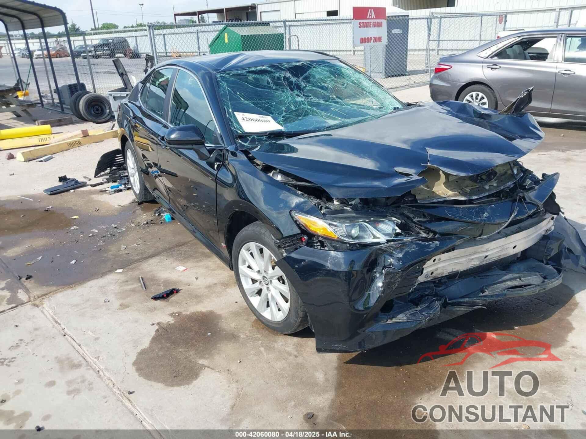 TOYOTA CAMRY 2019 - 4T1B11HK0KU849912
