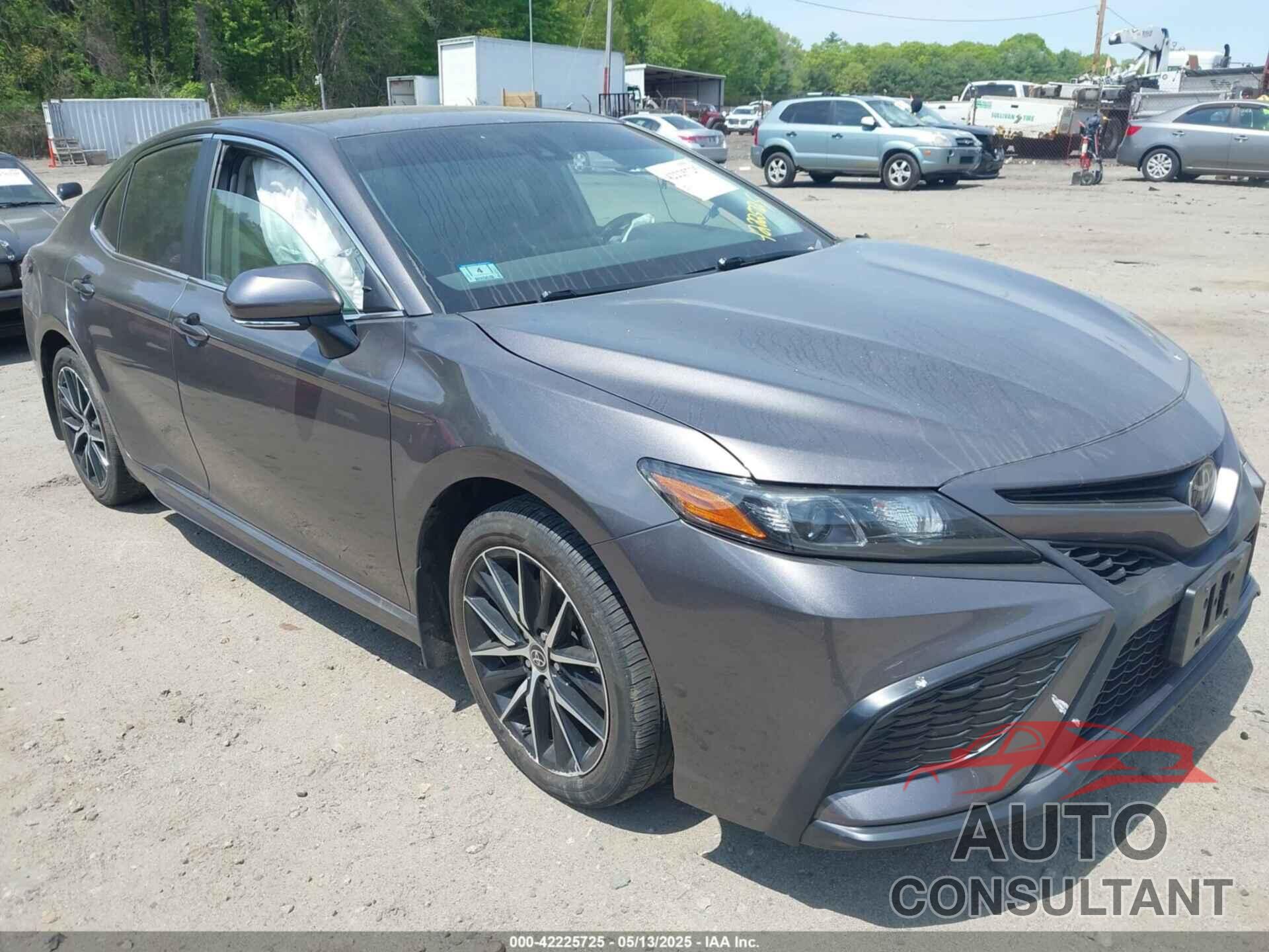 TOYOTA CAMRY 2022 - 4T1G11BK7NU061082