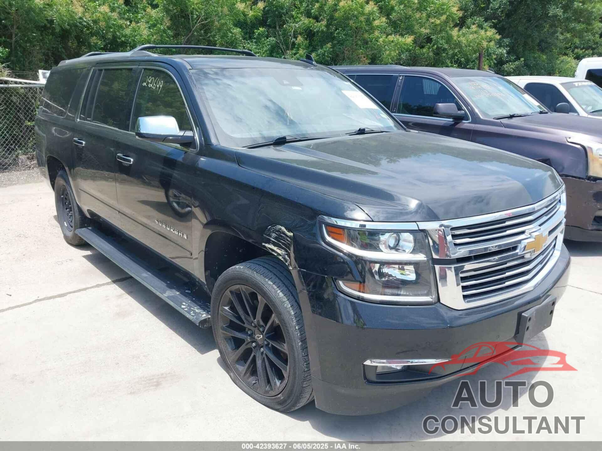 CHEVROLET SUBURBAN 2019 - 1GNSCJKJXKR177544