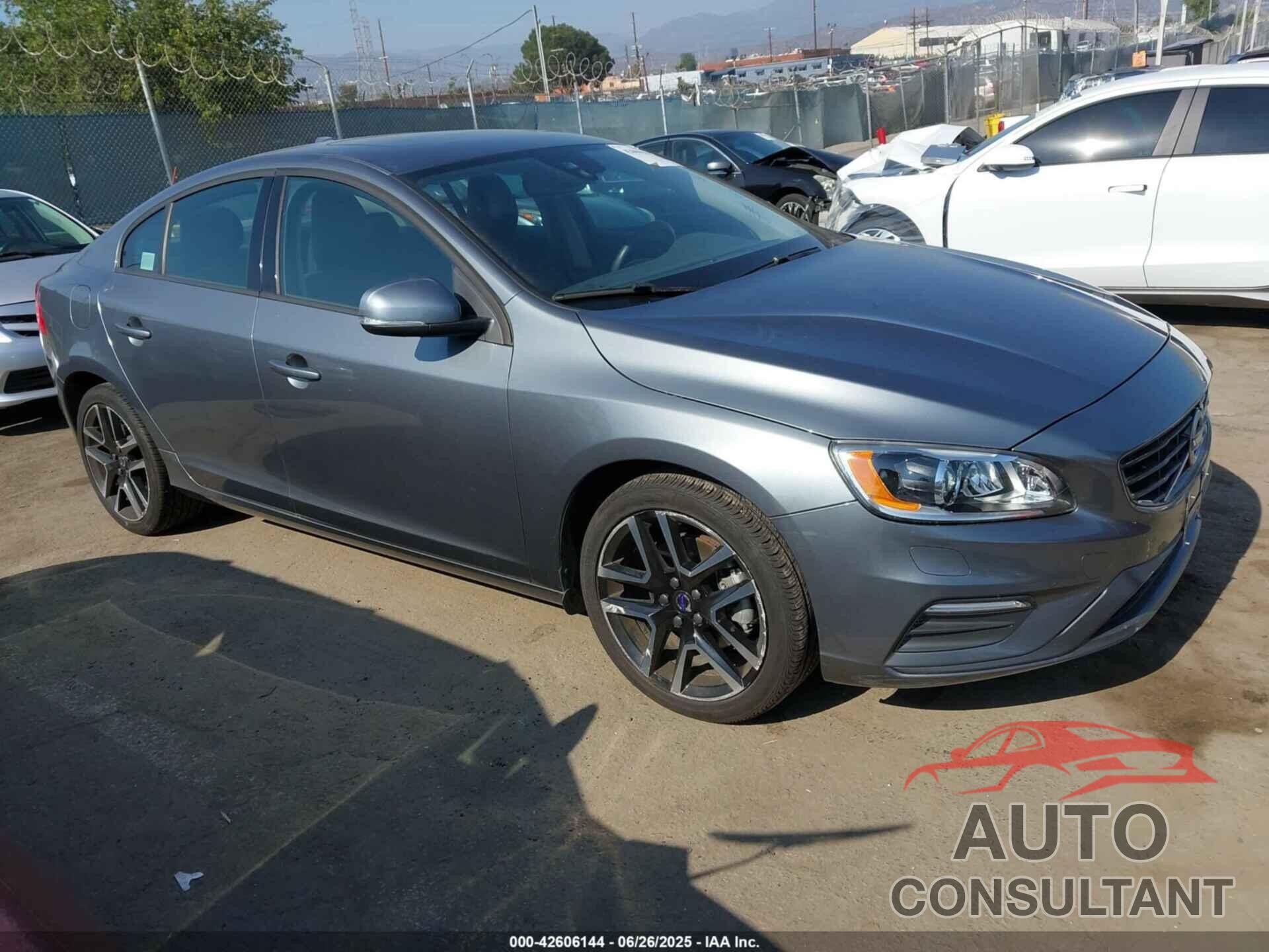 VOLVO S60 2017 - YV126MFL6H2433753