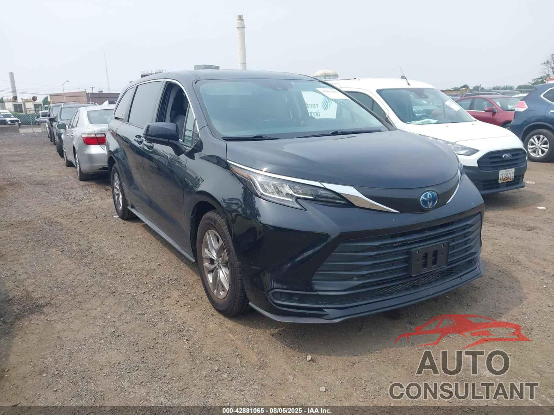TOYOTA SIENNA 2022 - 5TDKRKEC3NS122725