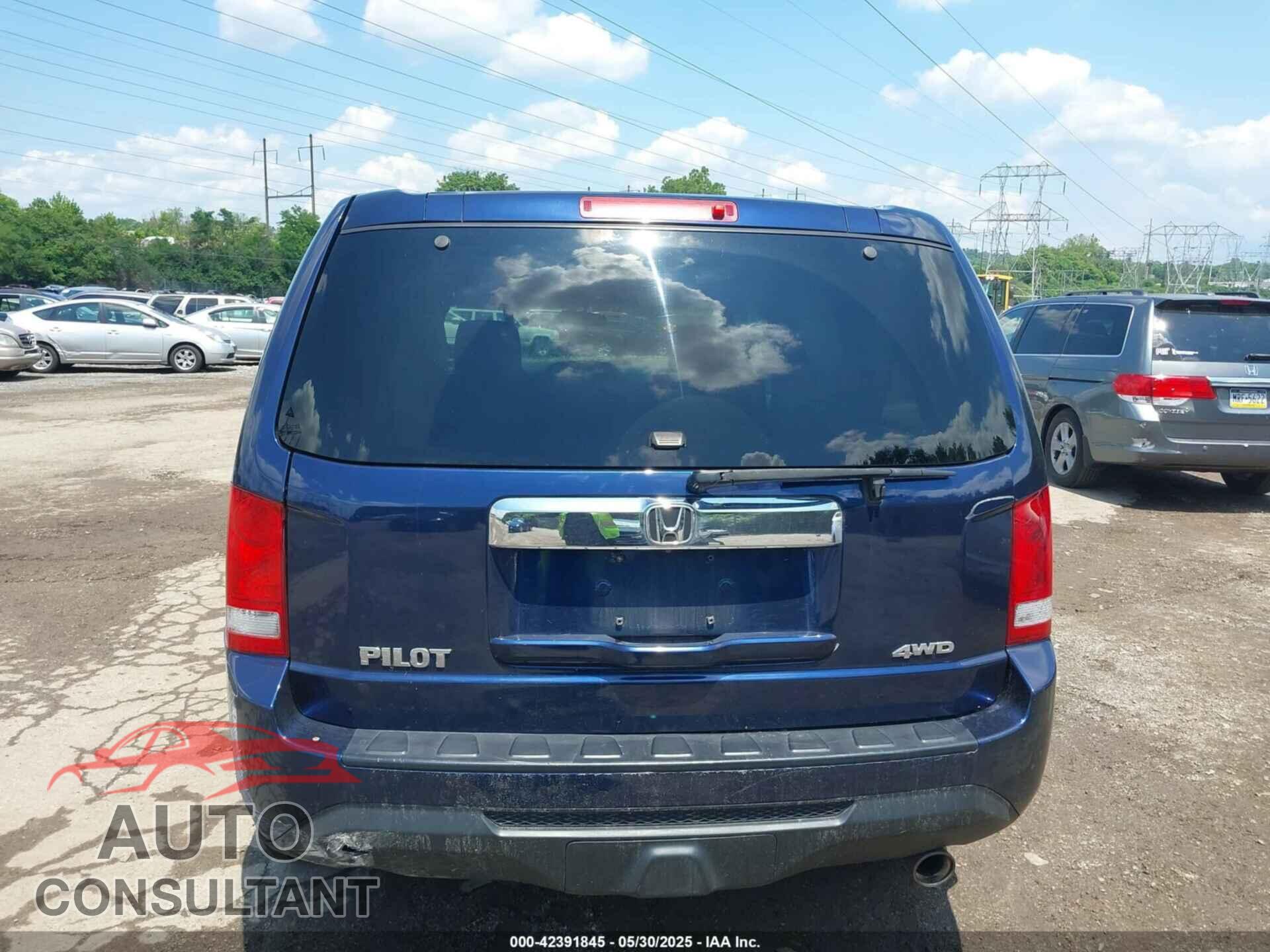 HONDA PILOT 2013 - 5FNYF4H45DB053428