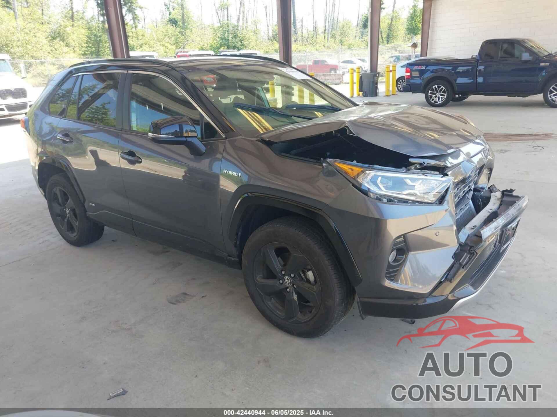 TOYOTA RAV4 HYBRID 2020 - JTMEWRFV2LD531631