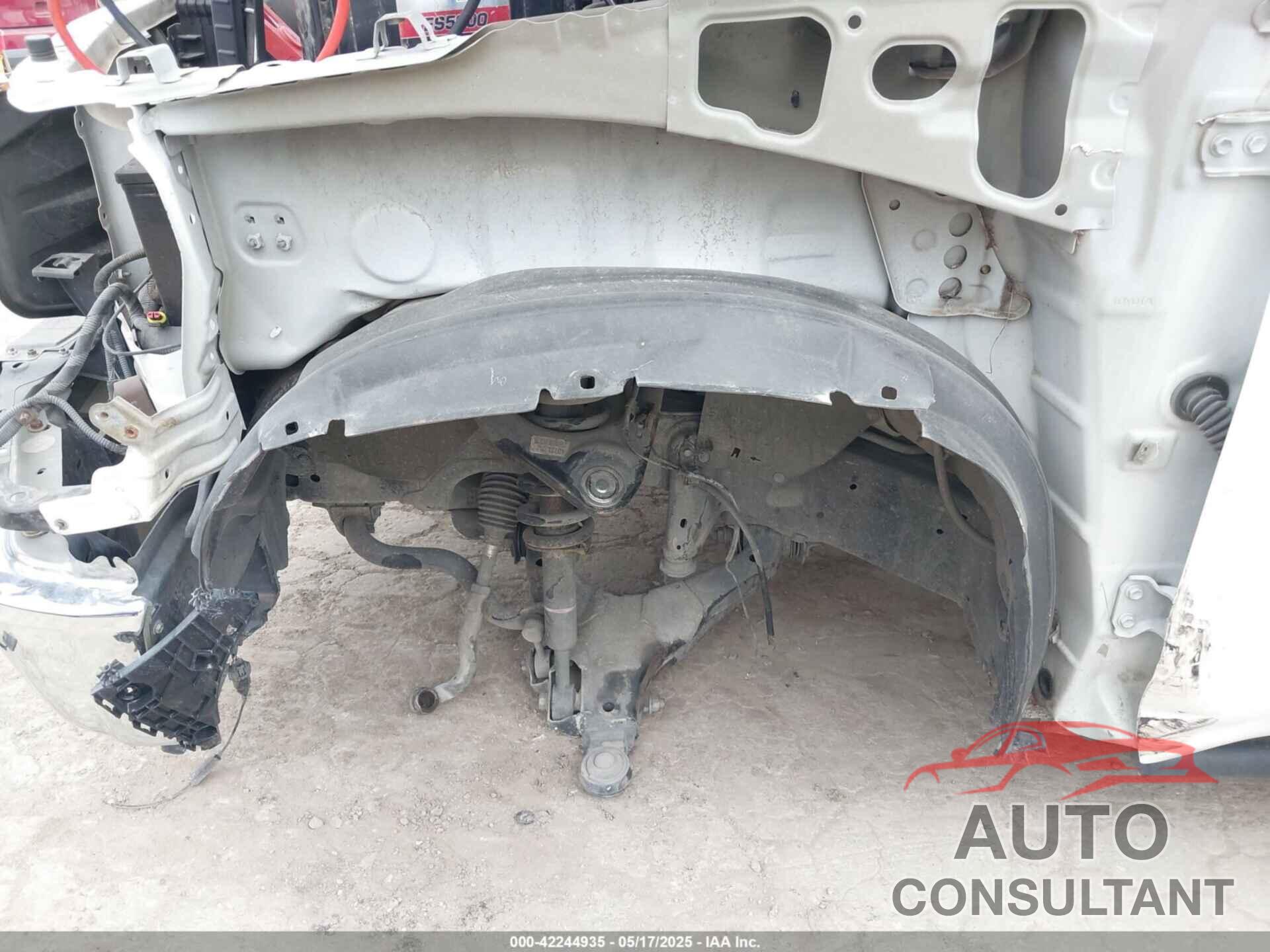 TOYOTA TUNDRA 2017 - 5TFEW5F14HX220598