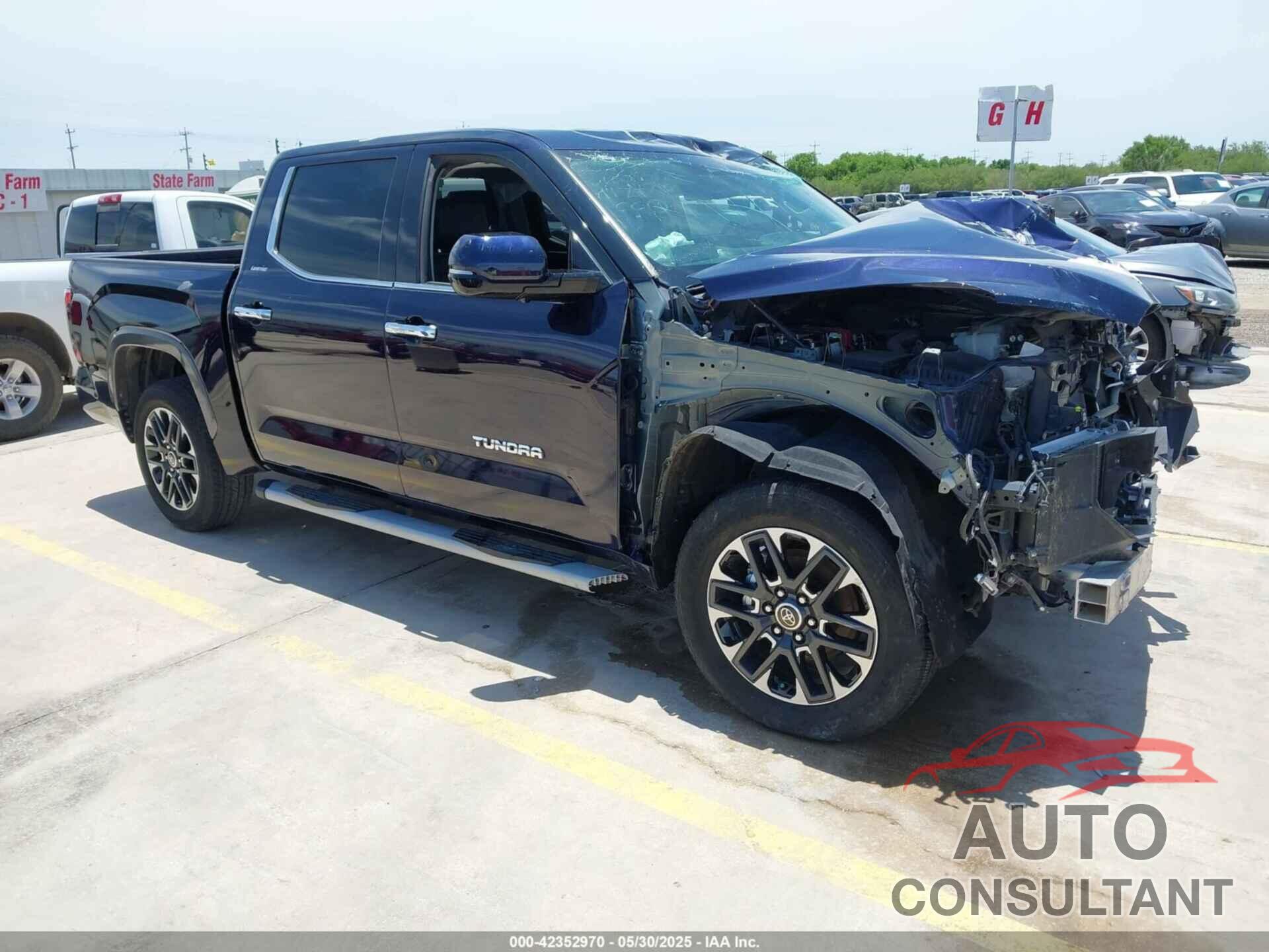 TOYOTA TUNDRA 2023 - 5TFJA5DB9PX117183