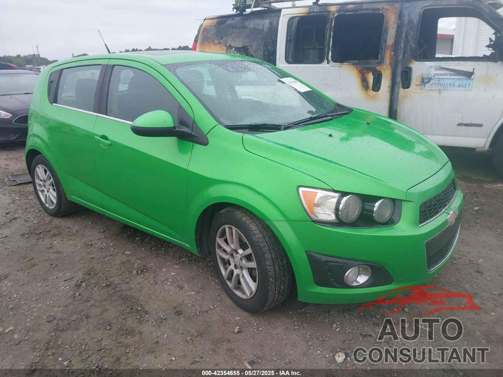 CHEVROLET SONIC 2014 - 1G1JC6SB9E4236281