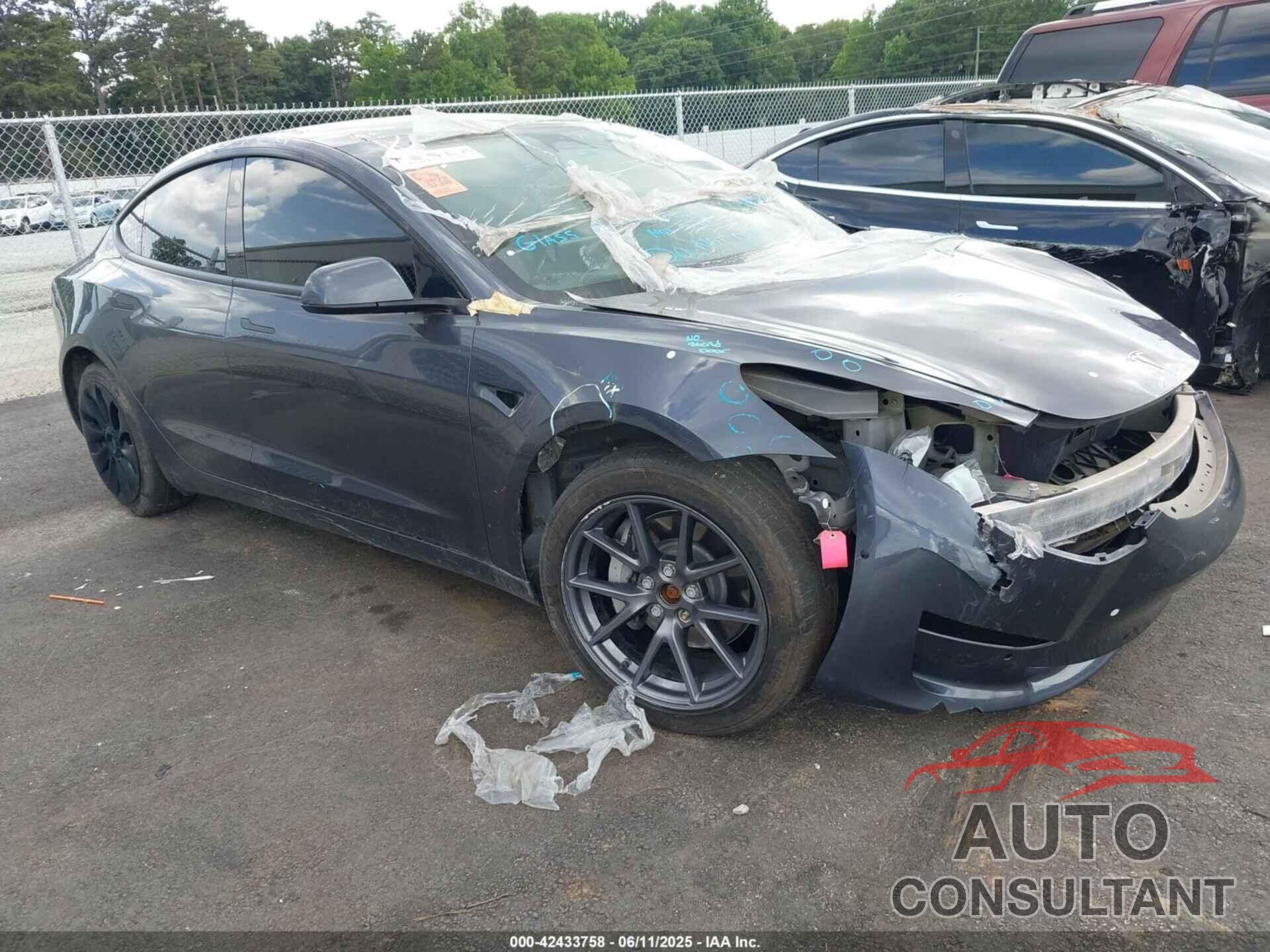 TESLA MODEL 3 2022 - 5YJ3E1EB5NF257856