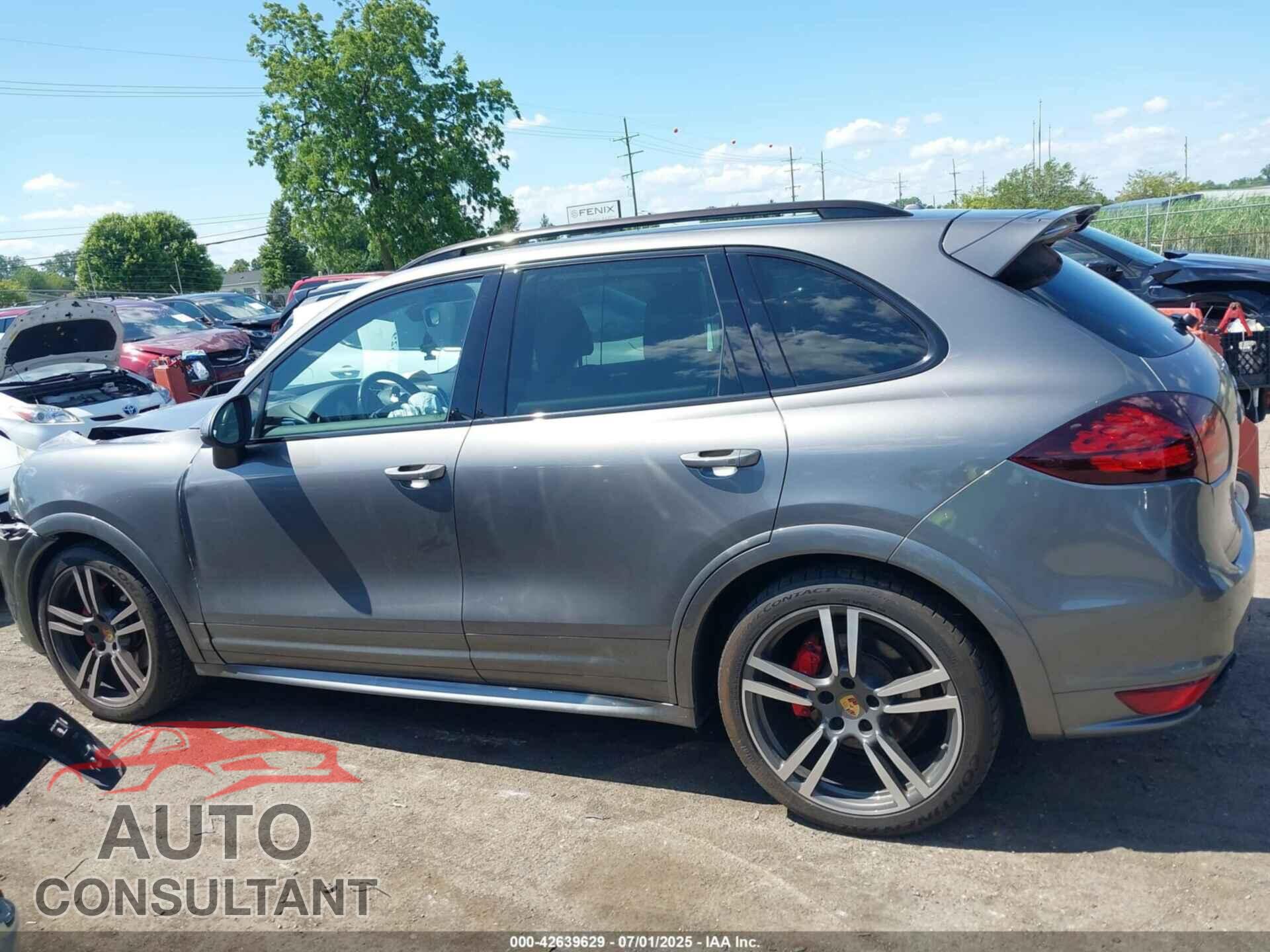 PORSCHE CAYENNE 2013 - WP1AD2A29DLA74833