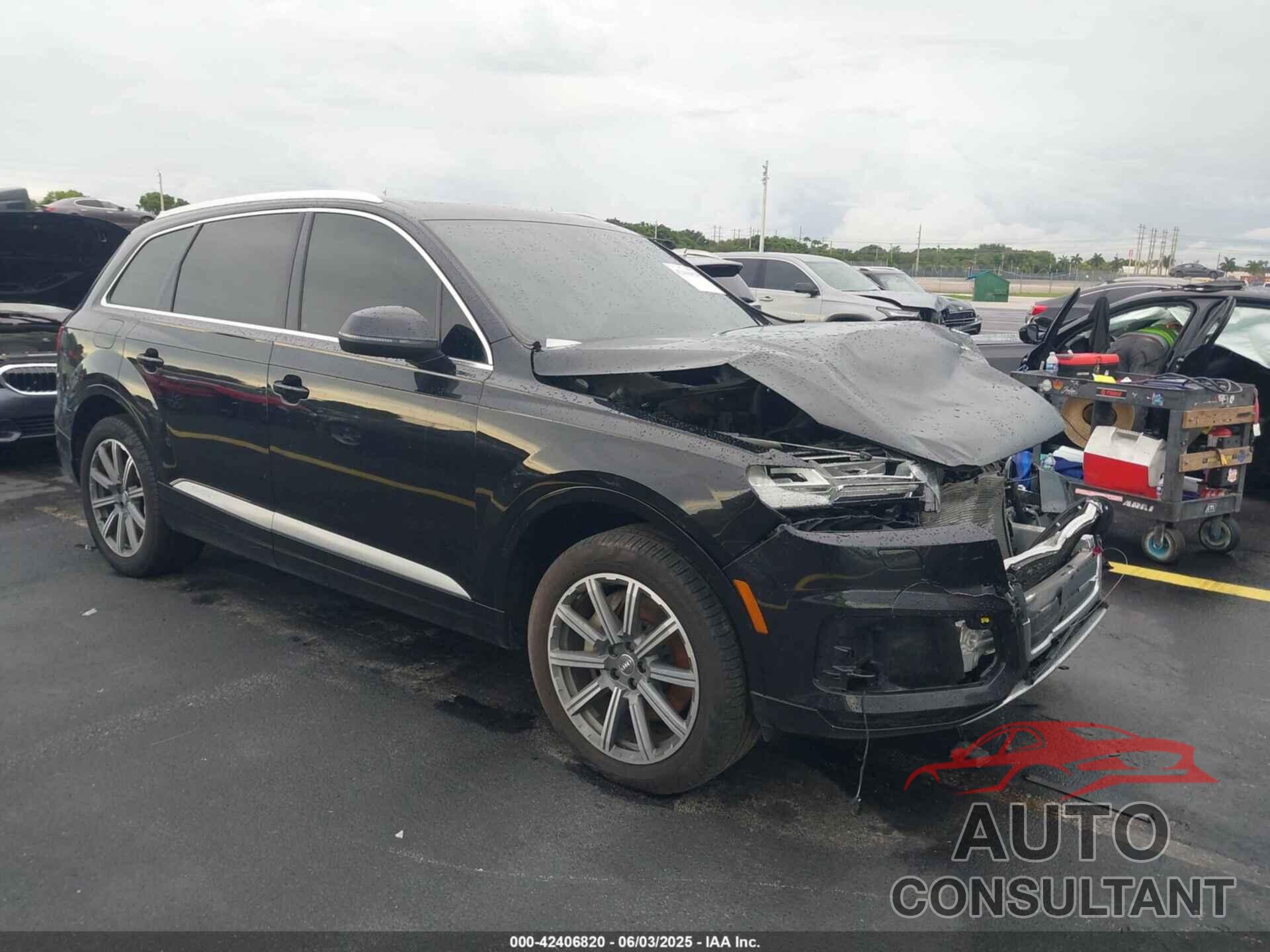 AUDI Q7 2018 - WA1LAAF75JD000651