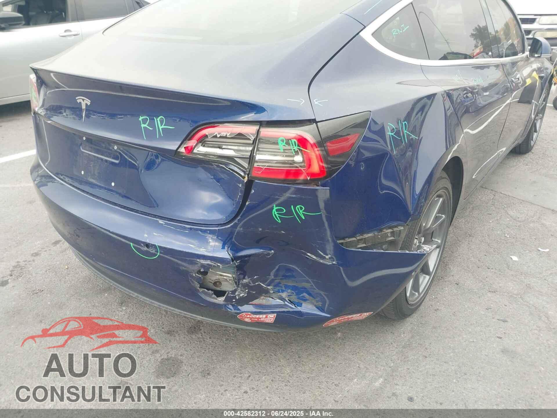 TESLA MODEL 3 2018 - 5YJ3E1EA4JF044608