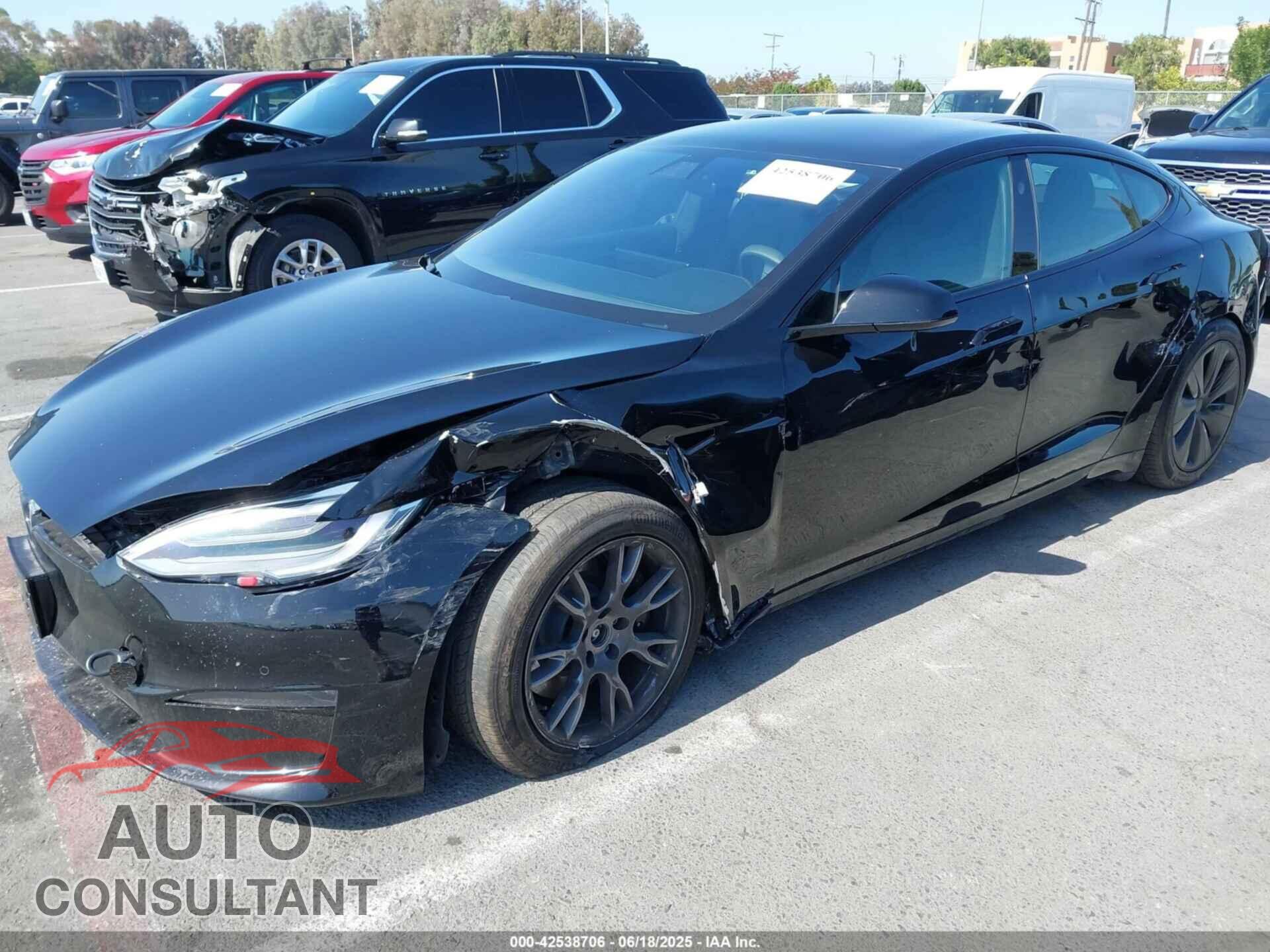 TESLA MODEL S 2022 - 5YJSA1E5XNF467435