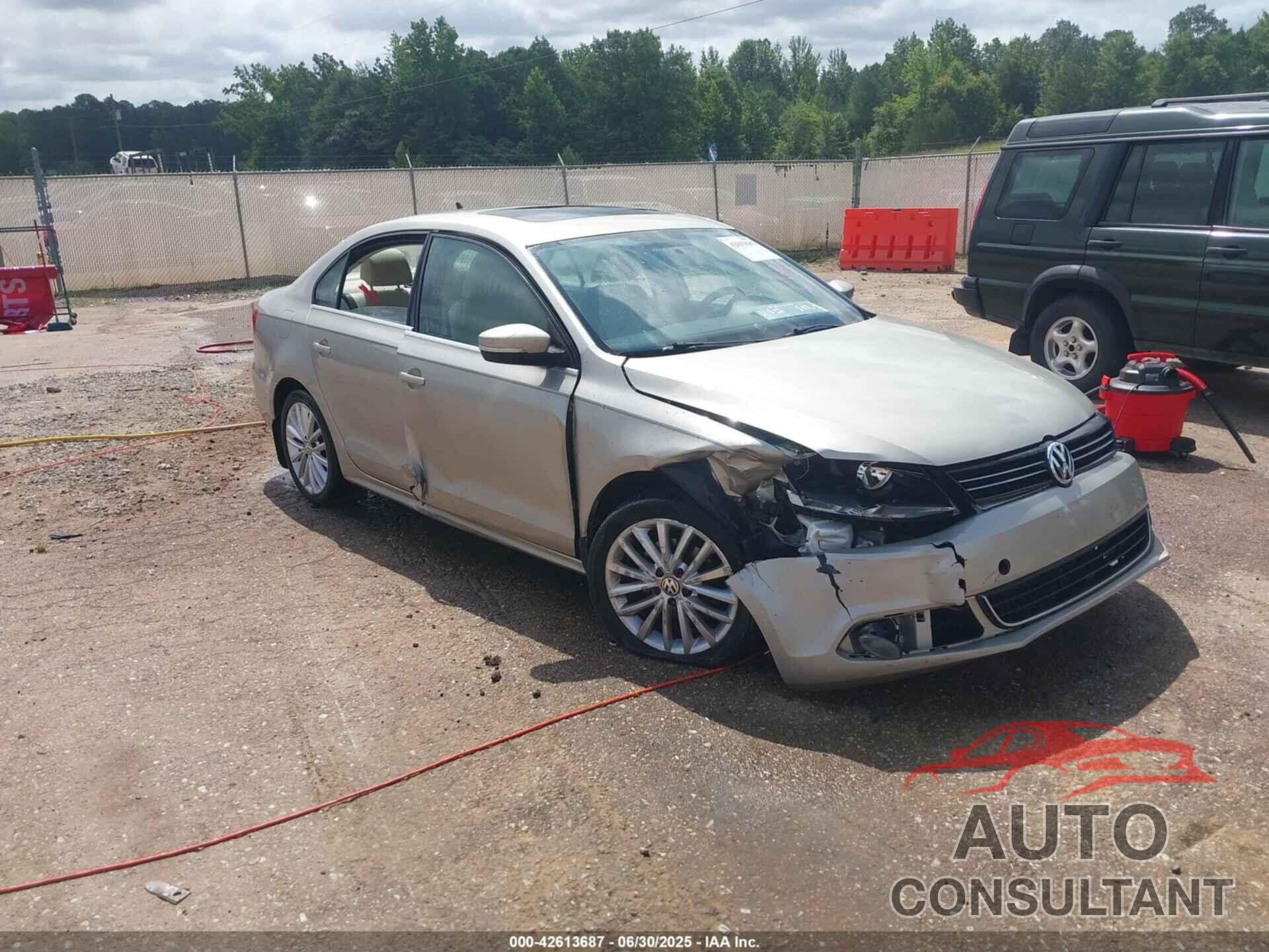 VOLKSWAGEN JETTA 2013 - 3VWLL7AJ1DM246267