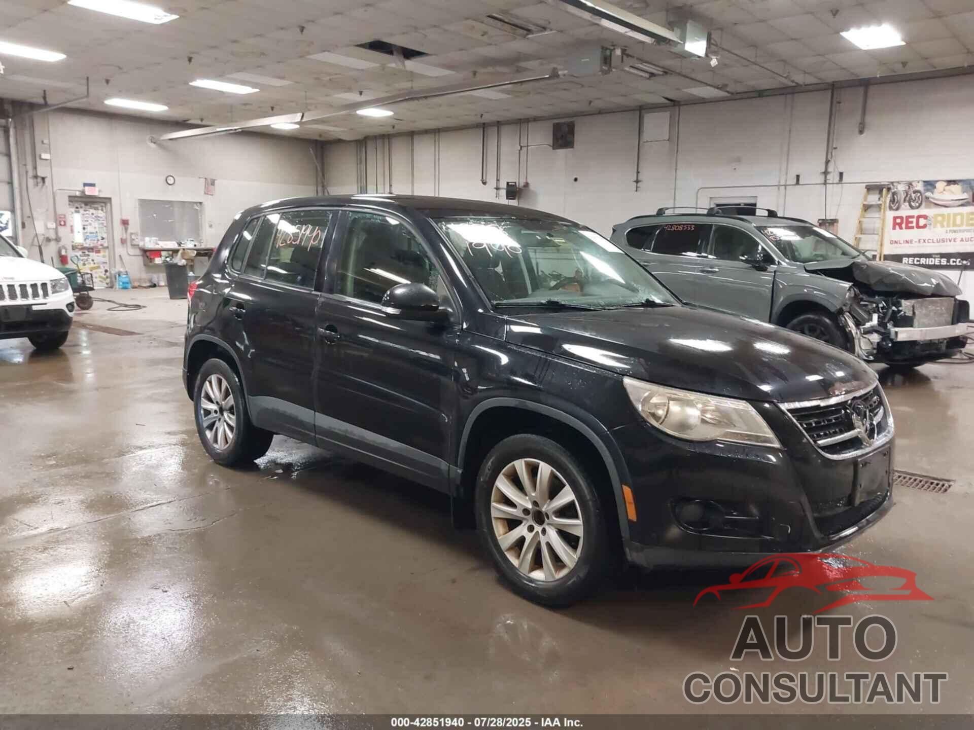 VOLKSWAGEN TIGUAN 2009 - WVGCV75N49W510725