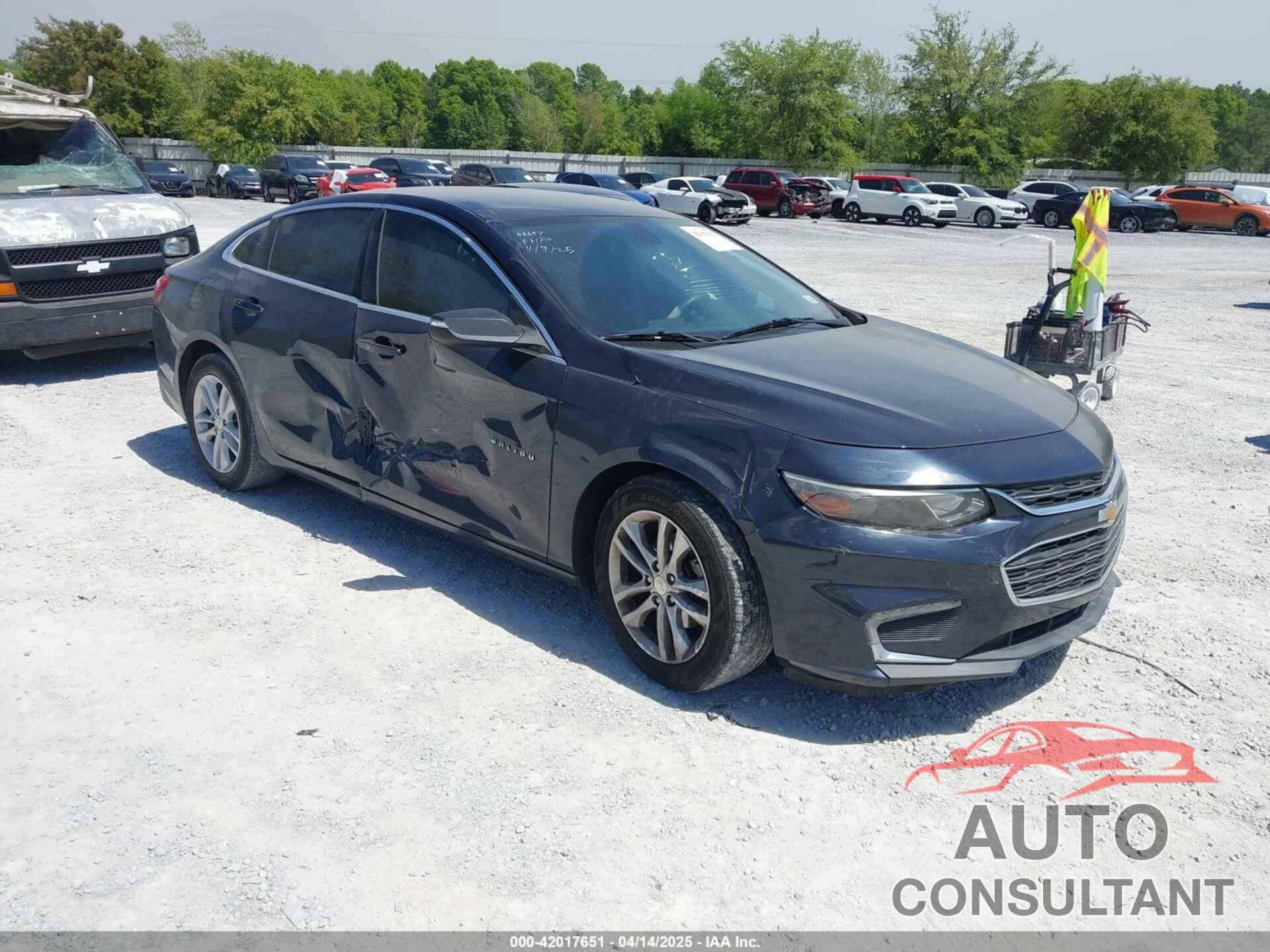 CHEVROLET MALIBU 2017 - 1G1ZE5ST5HF130466