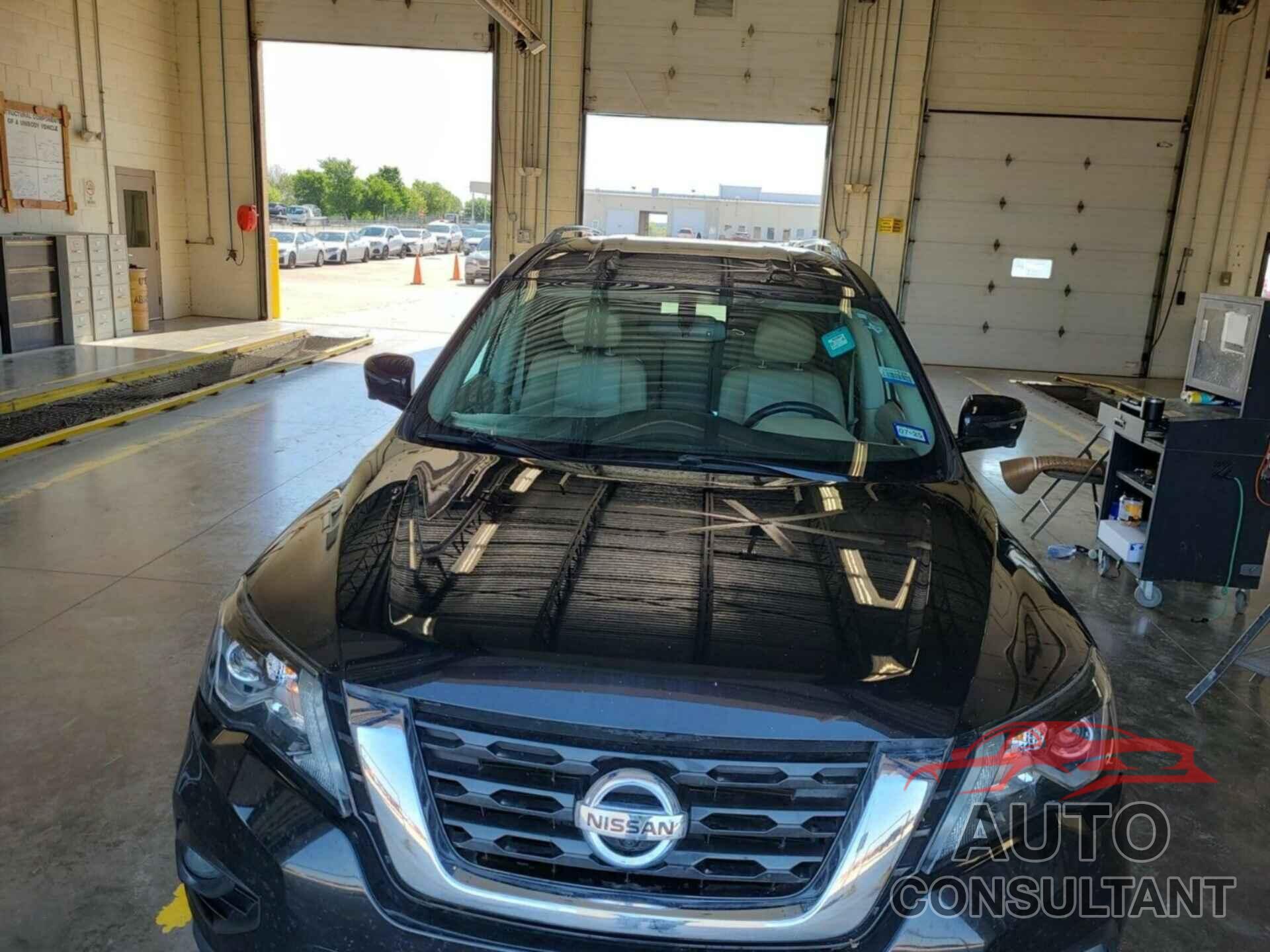 NISSAN PATHFINDER 2019 - 5N1DR2MM5KC647443