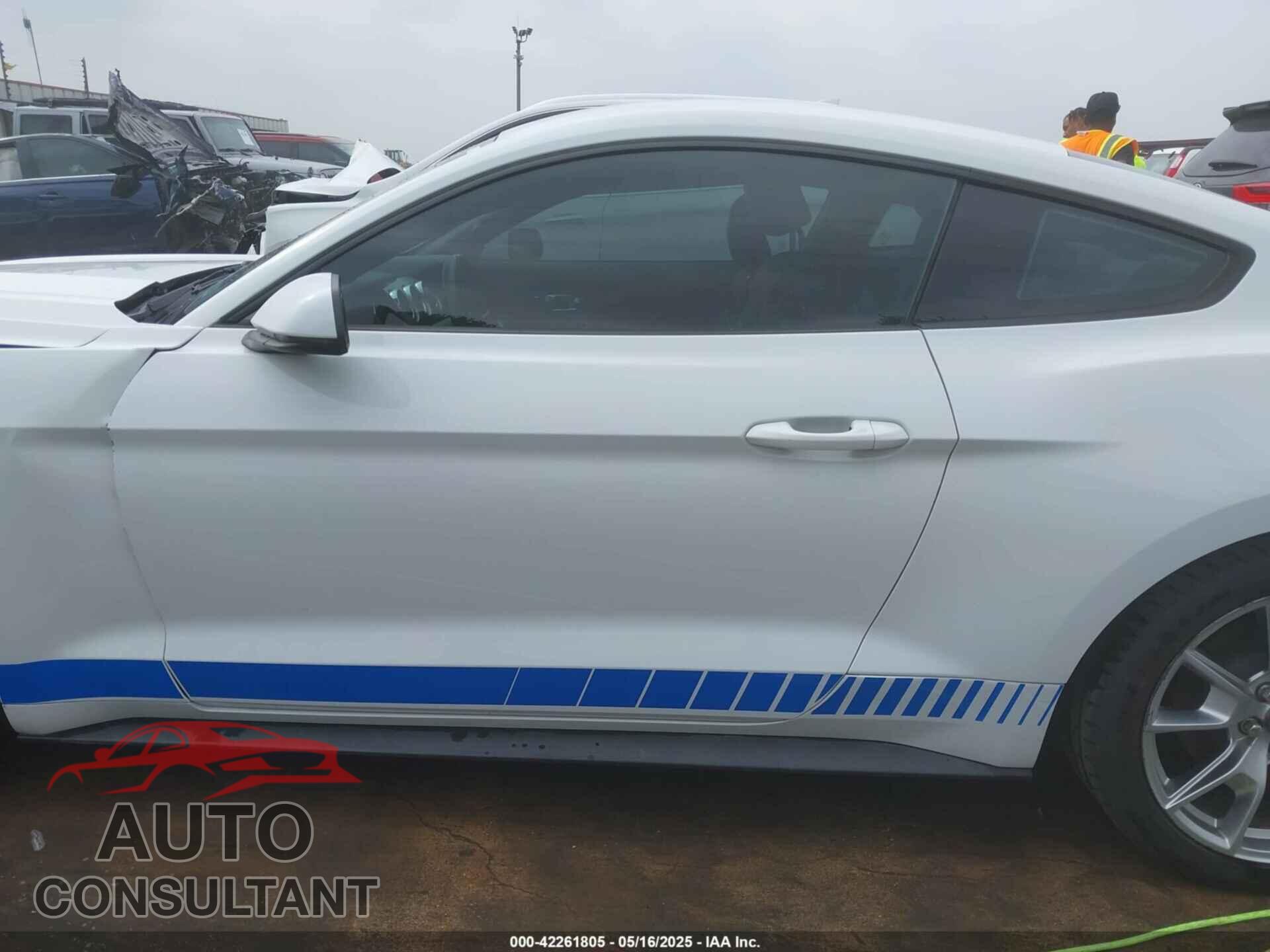 FORD MUSTANG 2015 - 1FA6P8TH3F5381558