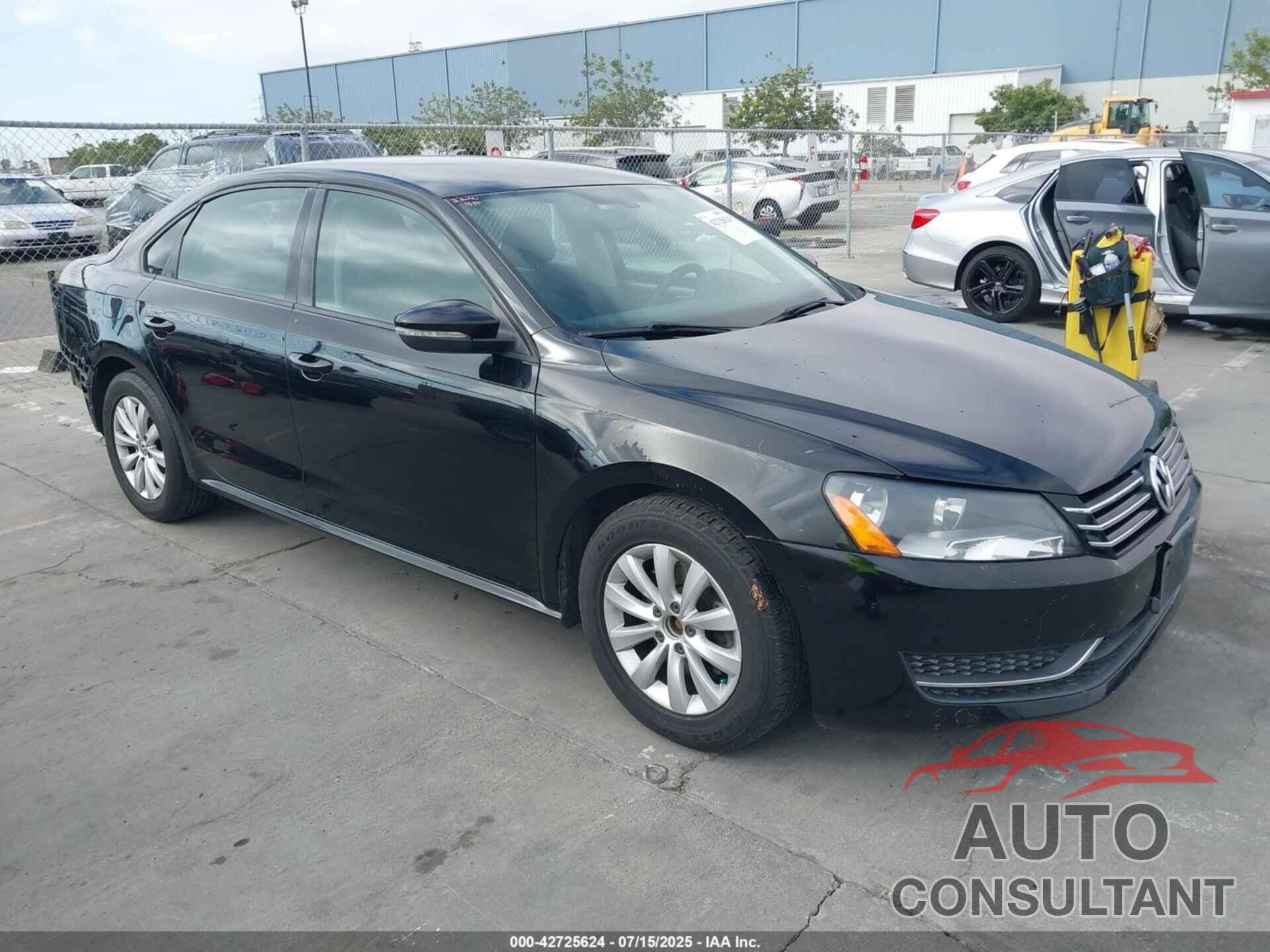 VOLKSWAGEN PASSAT 2012 - 1VWAP7A36CC037541